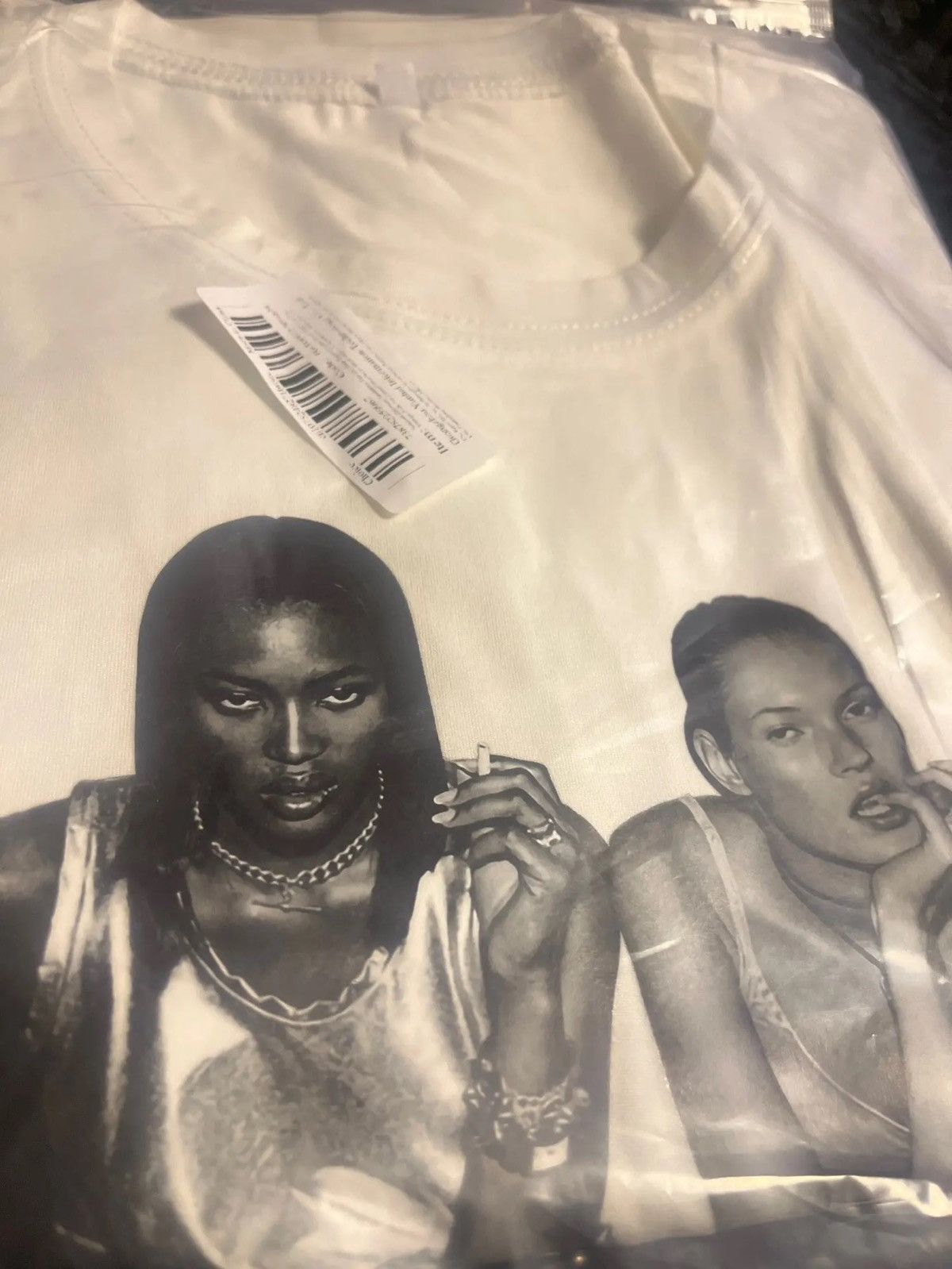 Japanese Brand 90s Design Hip Hop Woman Printed T-Shirt y2k Size US L / EU 52-54 / 3 - 2 Thumbnail