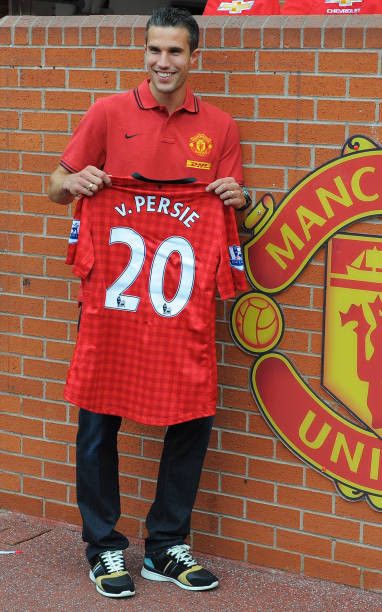 Nike Manchester united home 2012 robin van persie jersey football Size US M / EU 48-50 / 2 - 13 Thumbnail