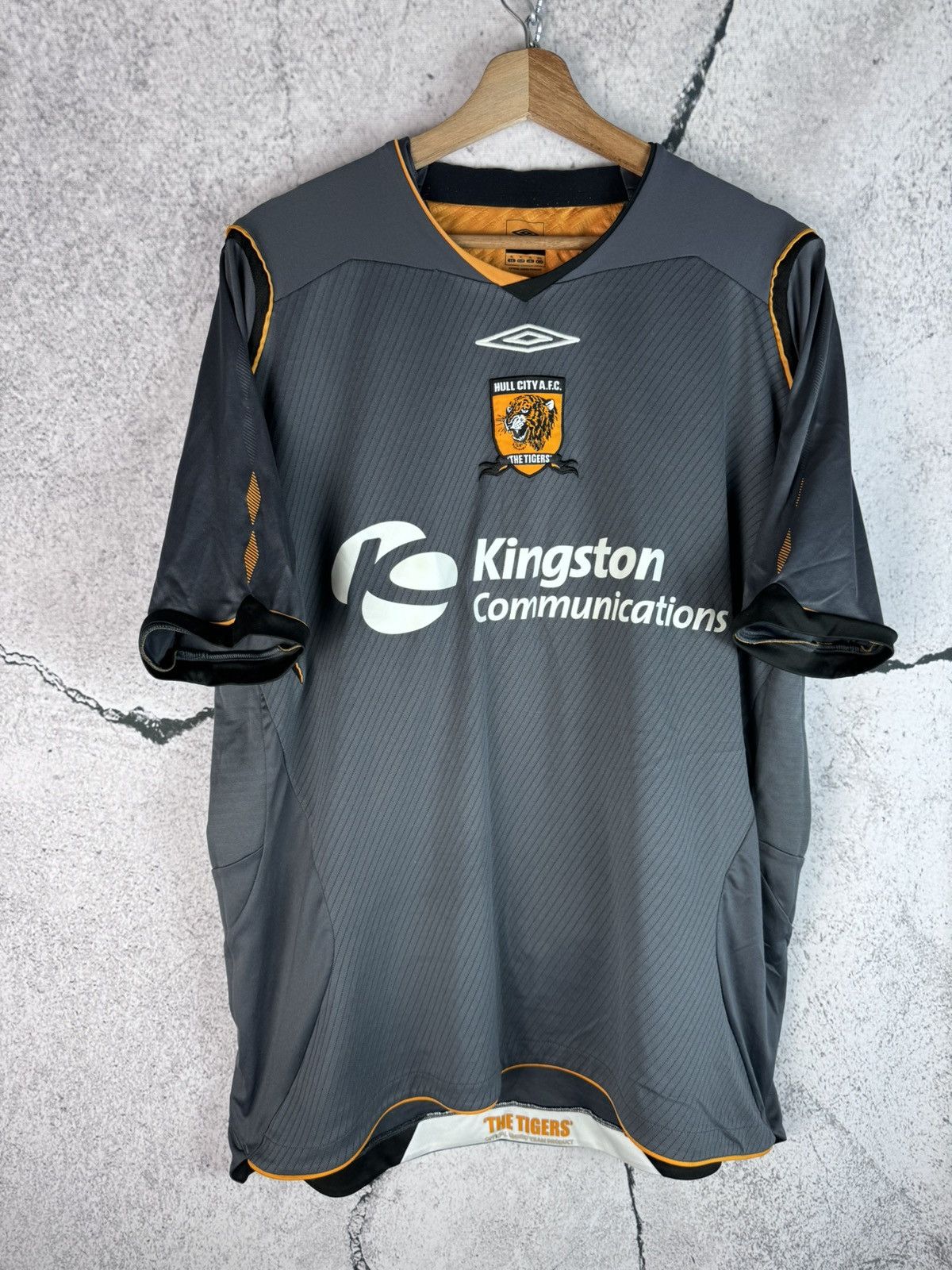 Umbro Hull city home 2008/2009 jersey Soccer football Size US XL / EU 56 / 4 - 1 Thumbnail