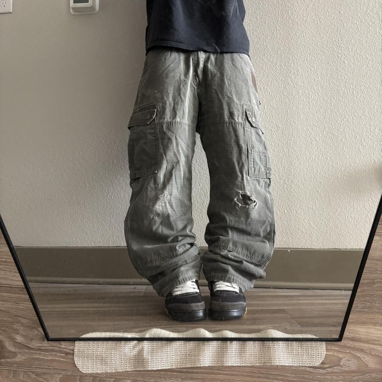 Vintage Crazy Vintage Y2K/2000s Khaki Green Workwear Skater Style Cargo Pants! 34x30 Size US 34 / EU 50 - 1 Thumbnail