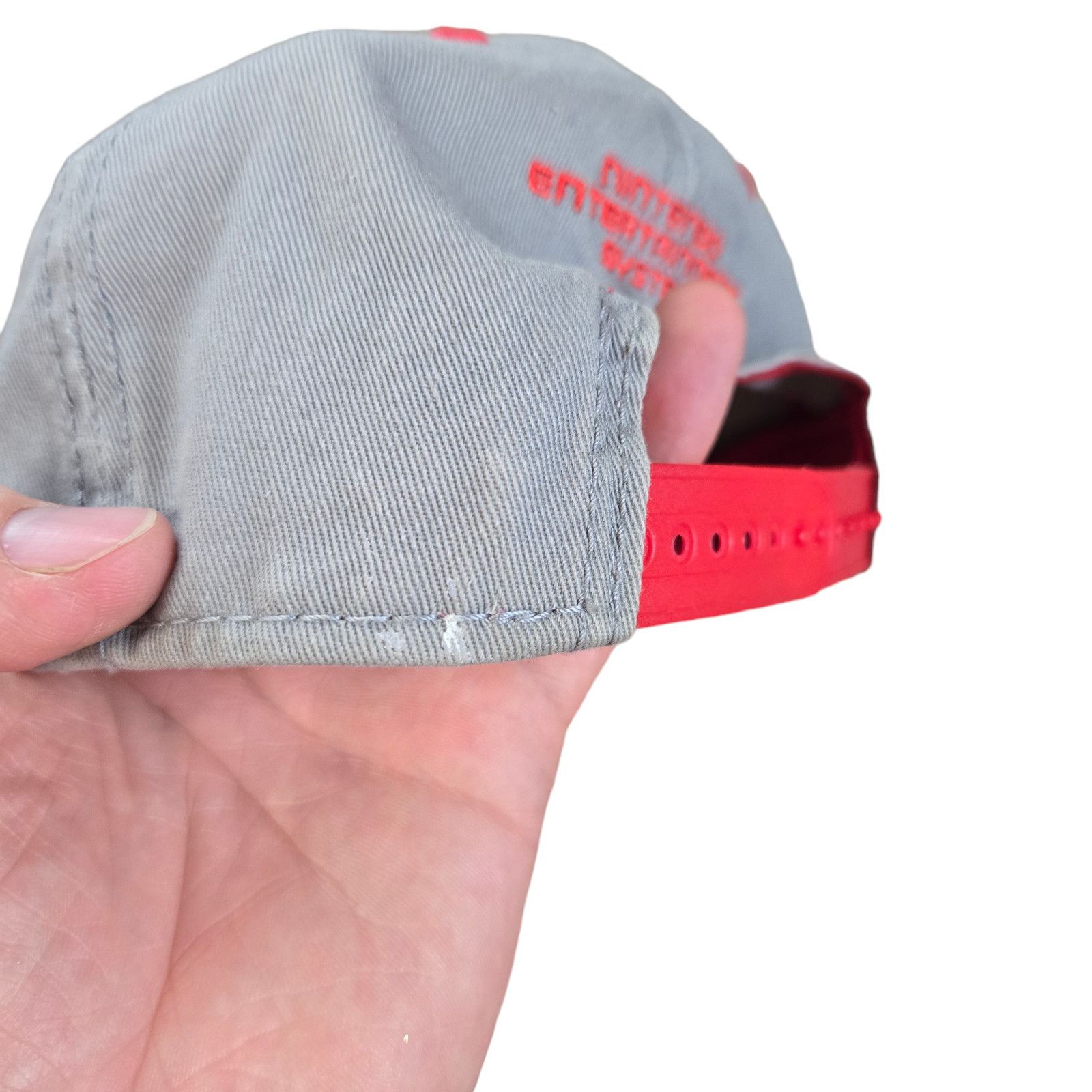 Nintendo Nintendo Red Gray Snapback Nintendo NES Controller Hat Size ONE SIZE - 6 Thumbnail