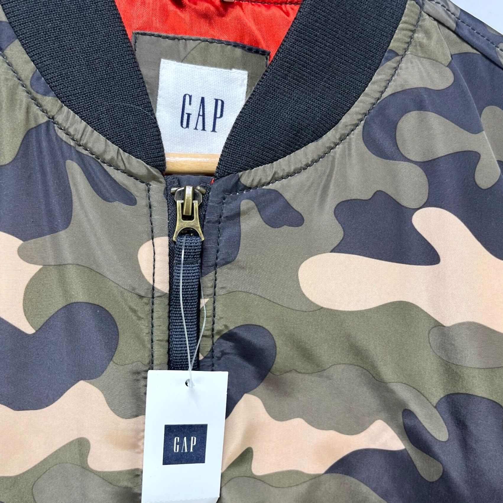 Gap VINTAGE Gap Camo Flight Bomber Jacket Zip Up Medium Mens Size US M / EU 48-50 / 2 - 6 Thumbnail
