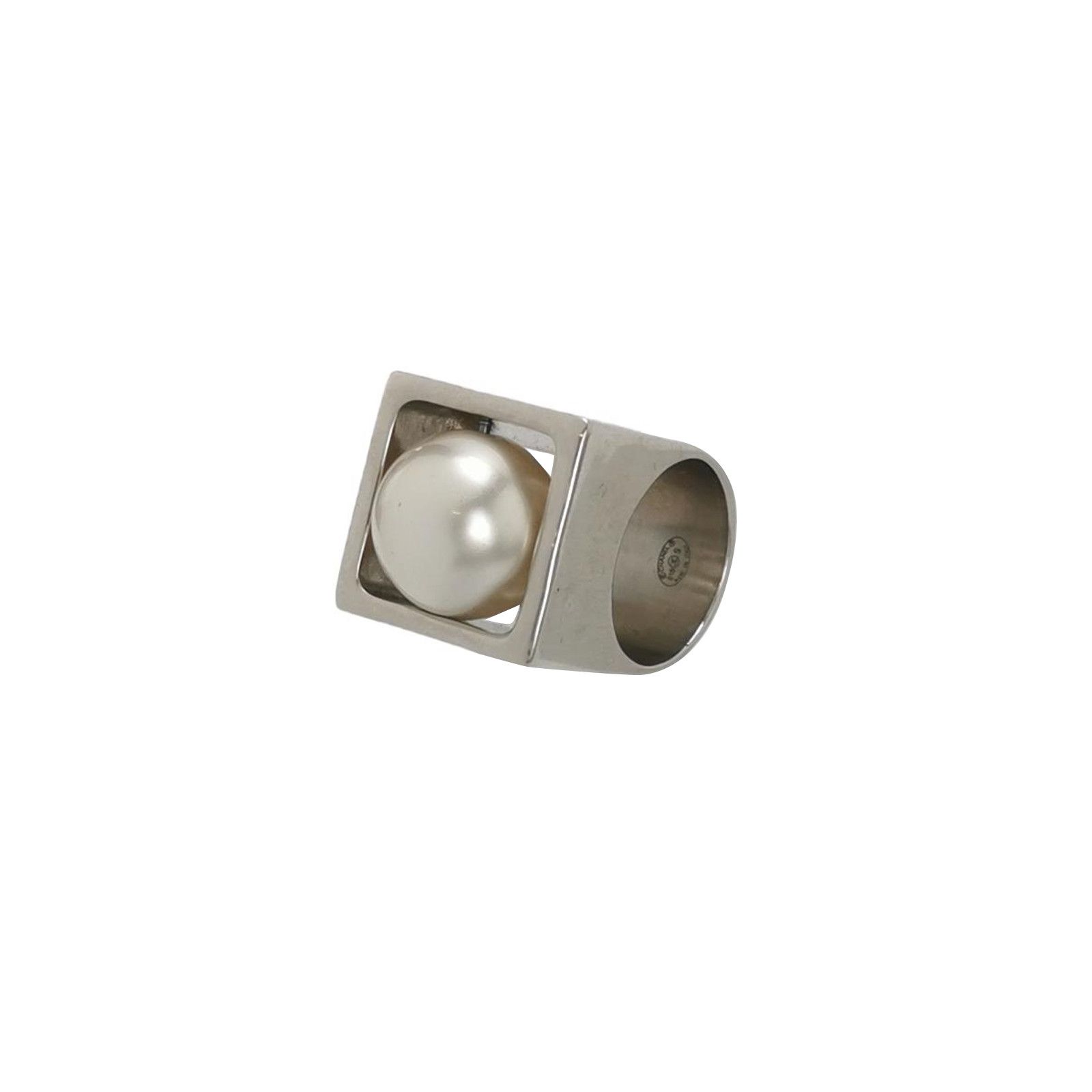 Chanel Chanel (15S) Imitation Pearl Ring Size 16 -z2505 Size ONE SIZE - 1 Thumbnail
