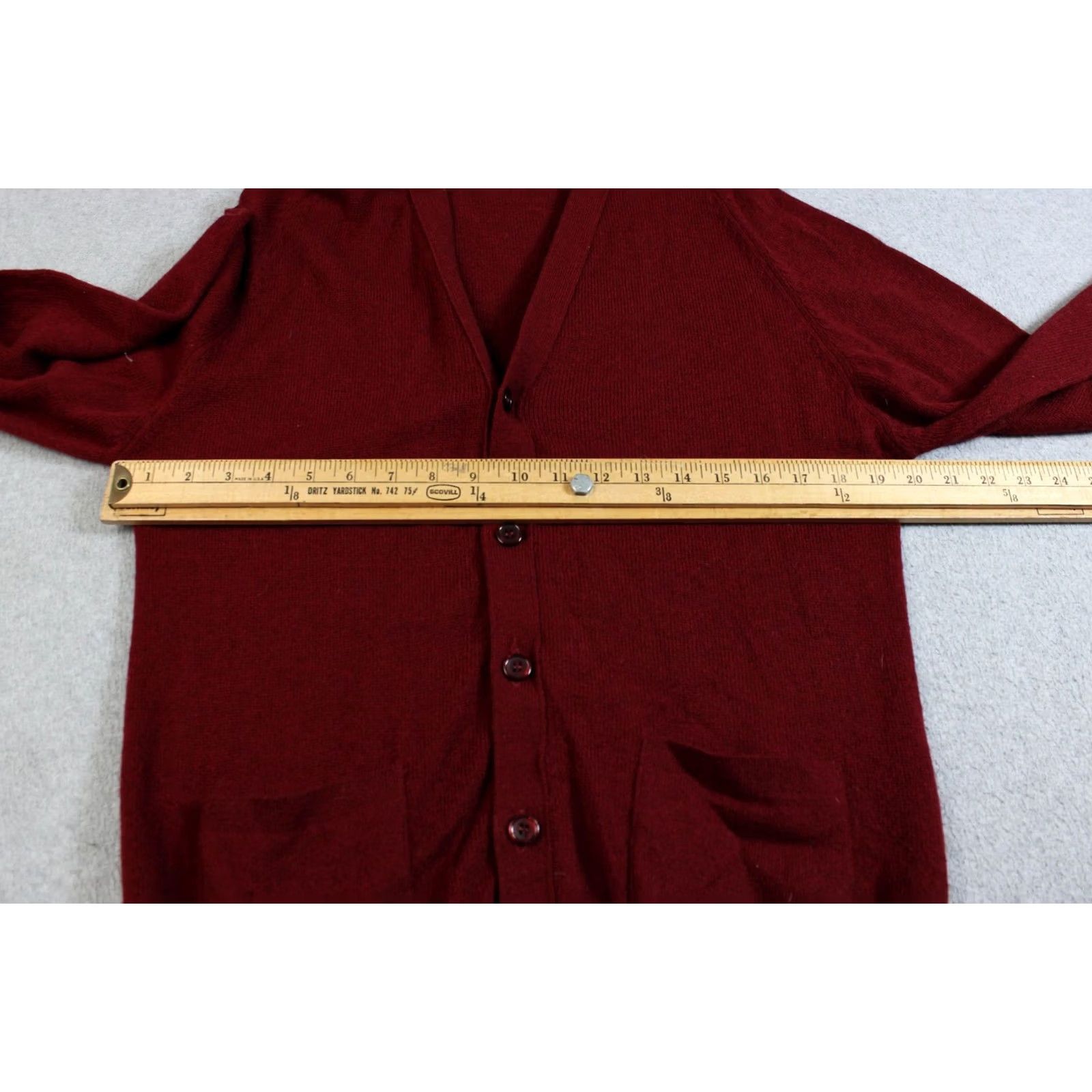 Vintage VINTAGE Wolsey Cardigan Men L Red V-Neck Pockets Knit Wool 100% Lambswool Scotland Heritage for Winter Casual Mens Size US L / EU 52-54 / 3 - 7 Thumbnail