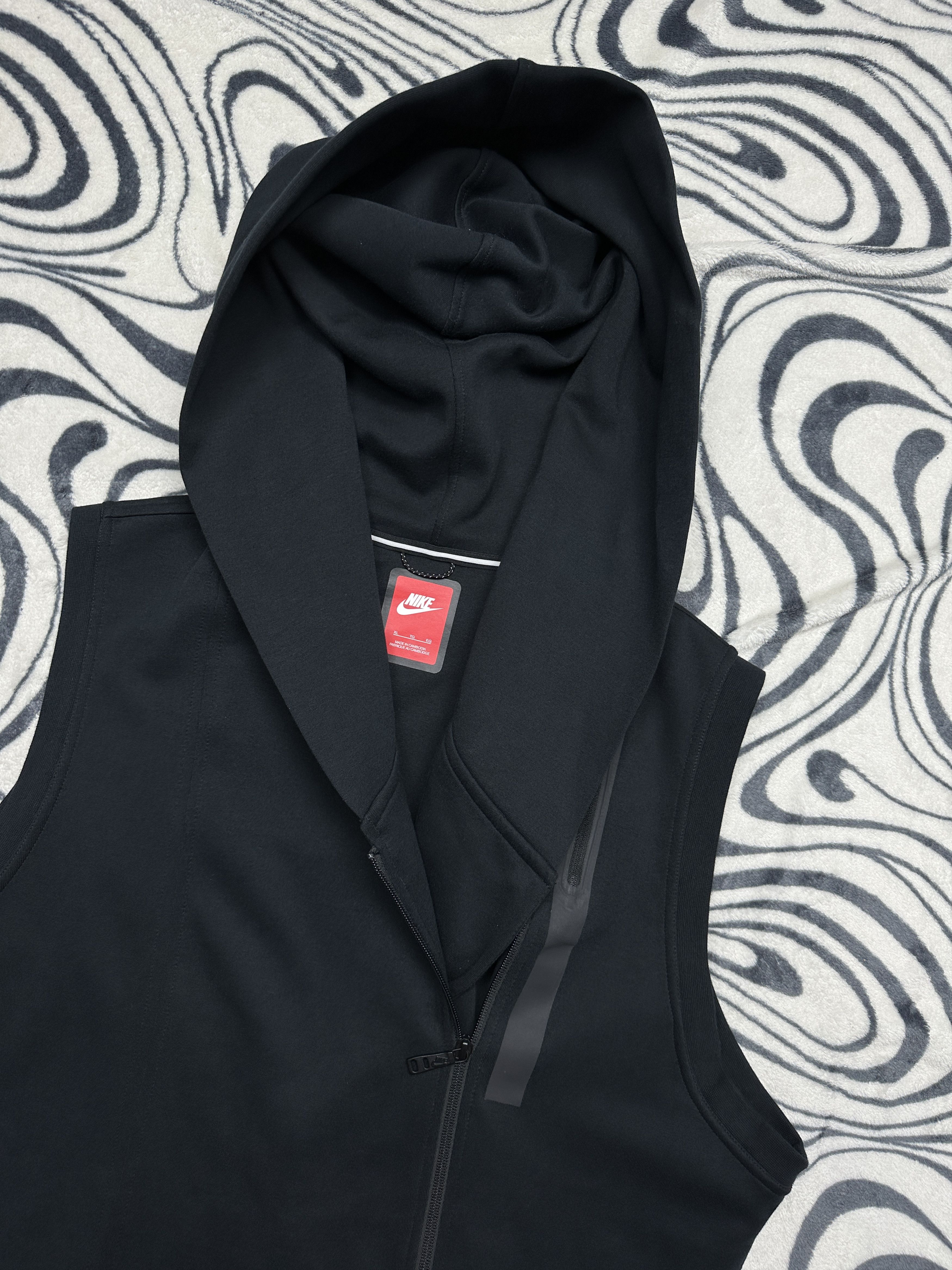 Nike × Vintage Nike Tech Fleece Womens Vest Size XL / US 12-14 / IT 48-50 - 2 Thumbnail