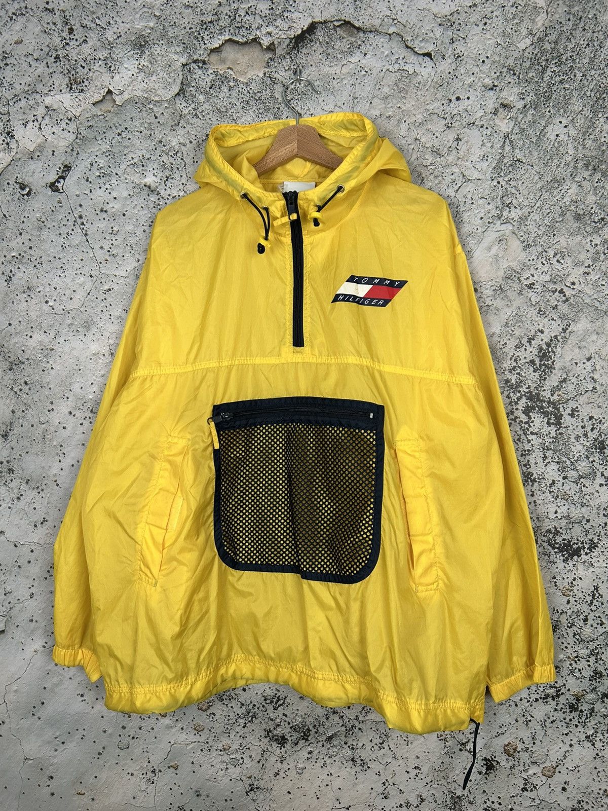 Tommy Hilfiger Vintage Tommy Hilfiger 90s Light Rain Jacket Yellow Hype Size US L / EU 52-54 / 3 - 1 Thumbnail