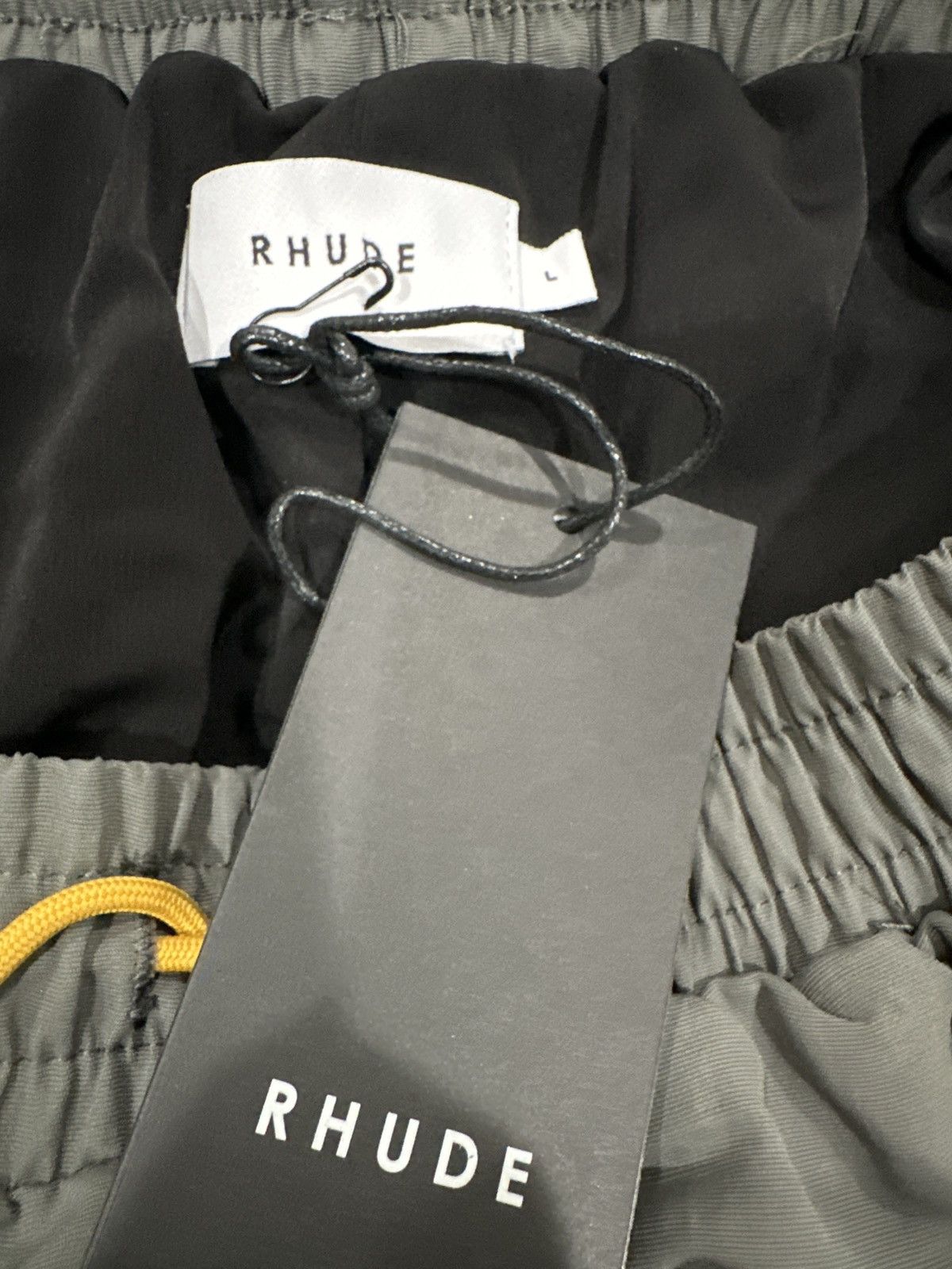 Rhude Rhude Logo shorts Sz Large NWT Size US 36 / EU 52 - 3 Thumbnail