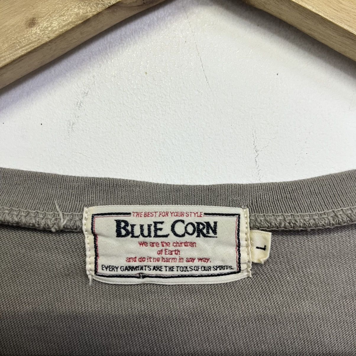 Jimi Hendrix Blue Corn featured Jimi Hendrix Graphic Tshirt Size US L / EU 52-54 / 3 - 9 Thumbnail