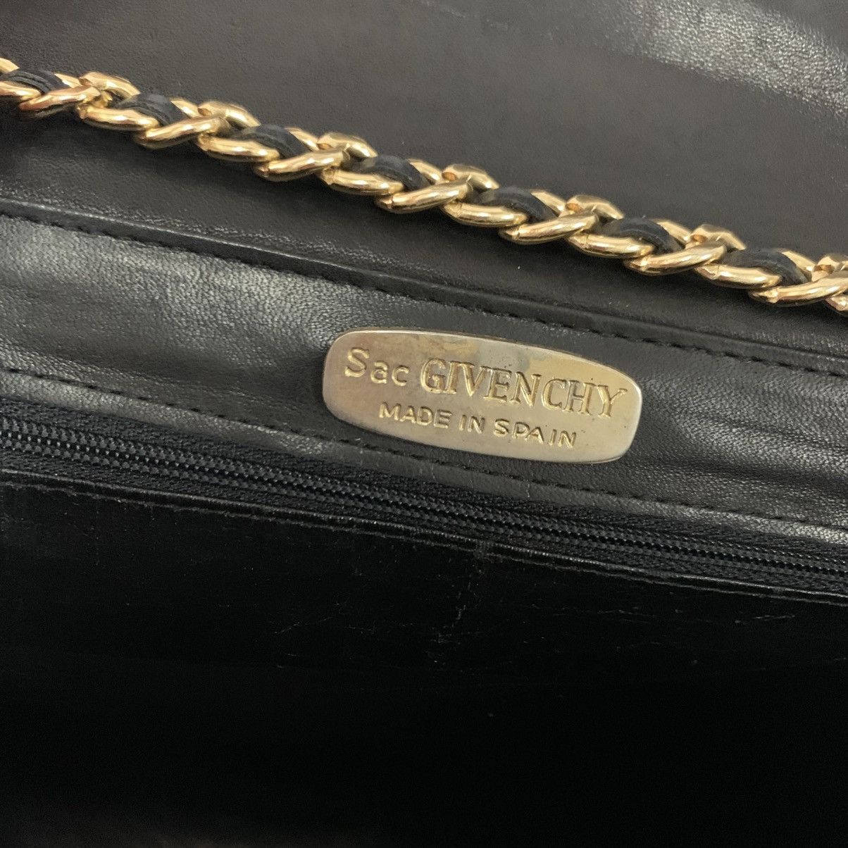 Givenchy Givenchy Leather Chain Slingbag Size ONE SIZE - 12 Thumbnail