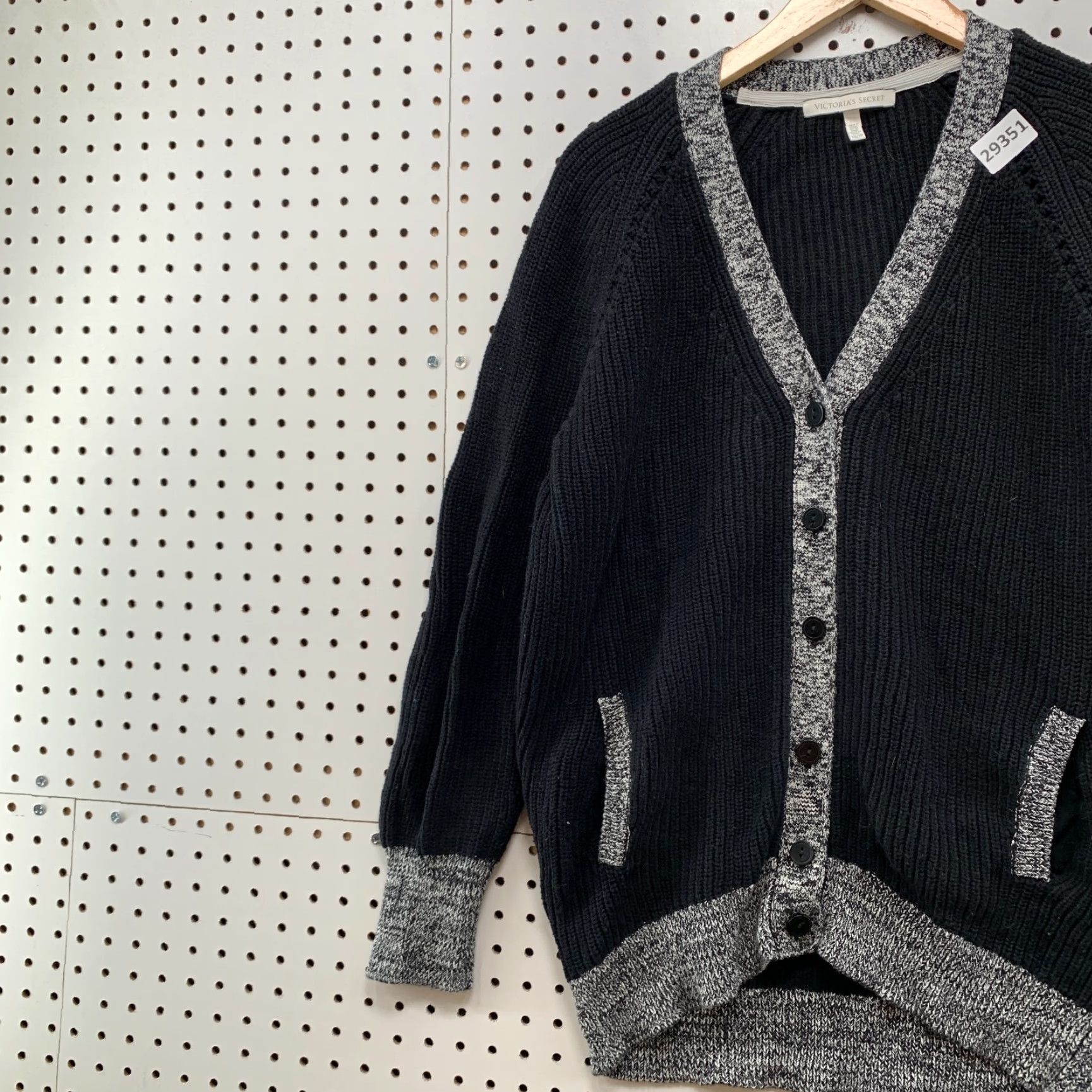 Victoria's Secret VINTAGE Victoria's Secret Cardigan Sweater Womens XS Gray Black Rib Knit Button 24x29 Size XS / US 0-2 / IT 36-38 - 3 Thumbnail