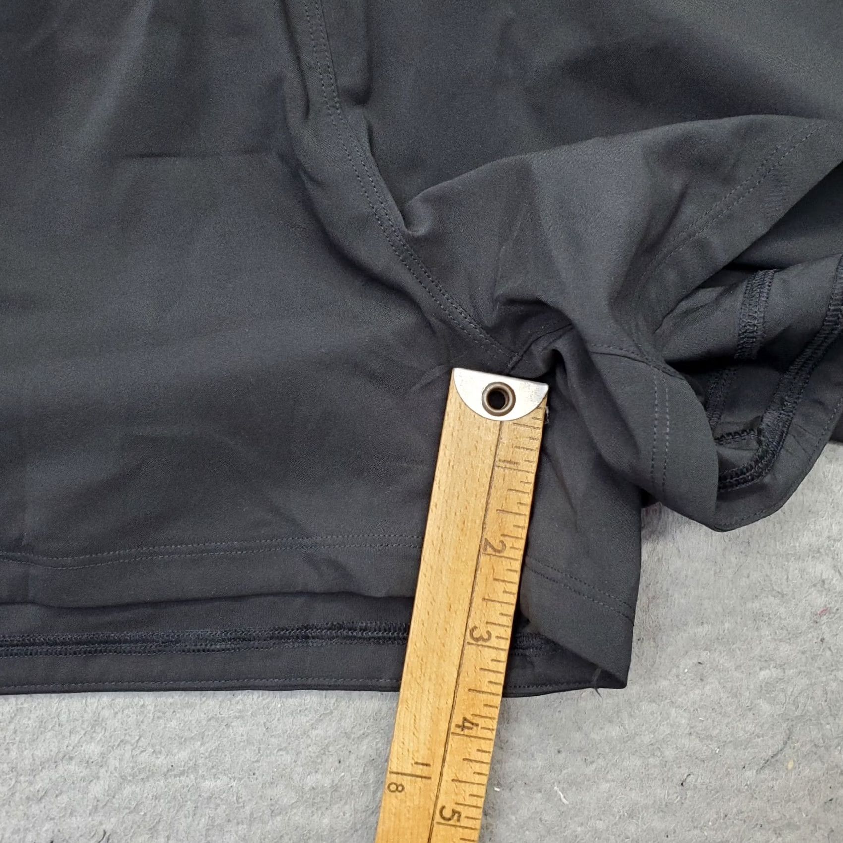 Adidas Adidas Training Shorts Womens Size 2XL Black White Stripes Elastic Waist Pull On Size 40" / US 18 - 4 Thumbnail