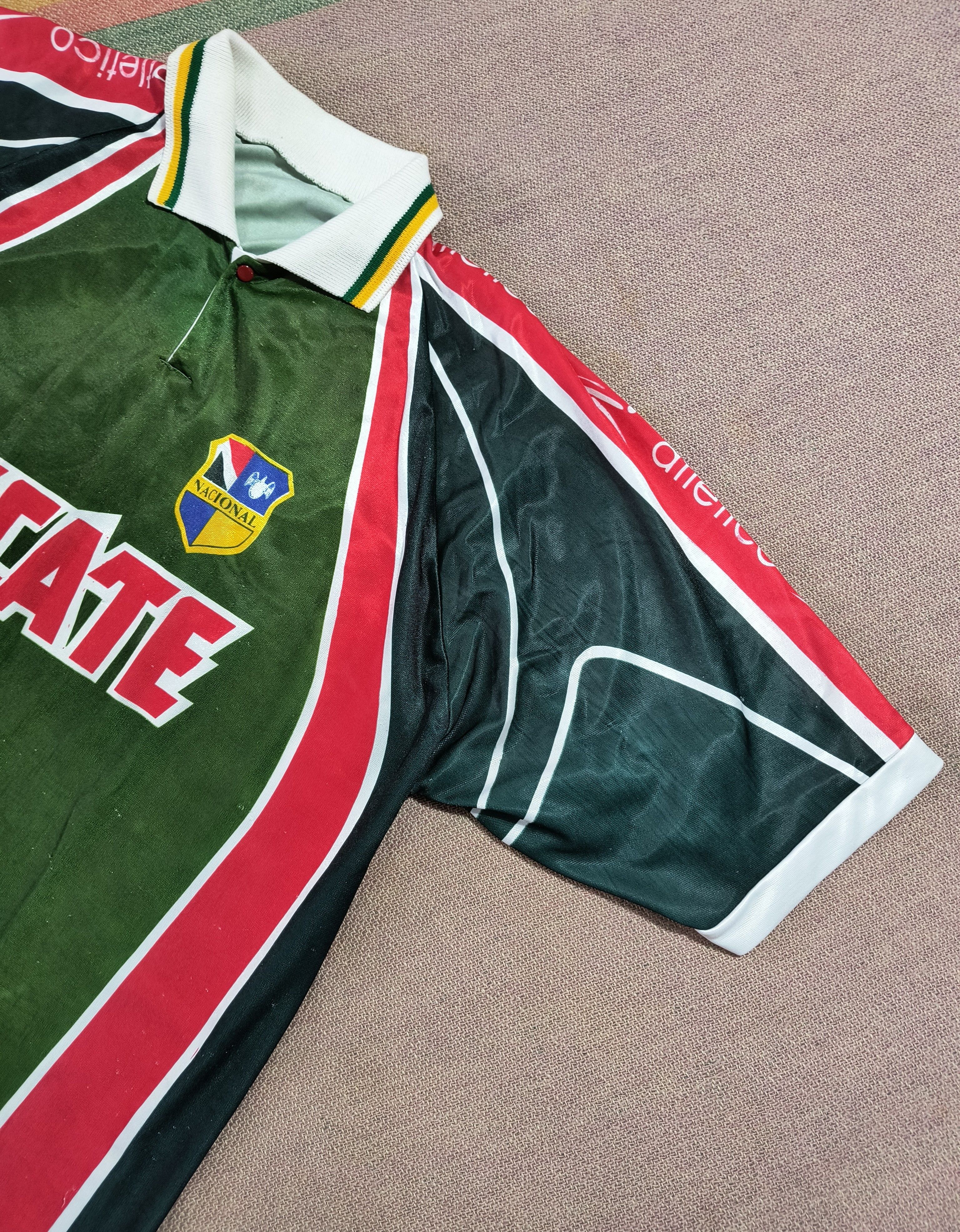 Mexican Threads Vintage Nacional Tijuana 90s bootleg atletica home jersey Size US XL / EU 56 / 4 - 1 Thumbnail