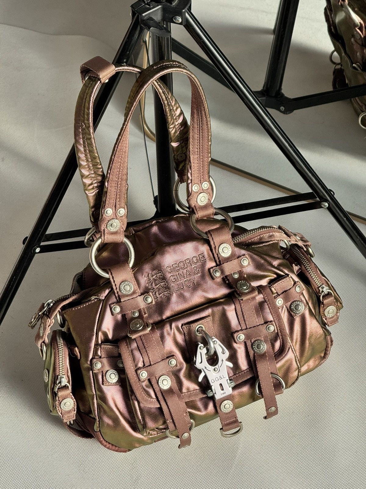 George Gina & Lucy Very Rare George Gina & lucy Chameleon Bag Crossbody Handbag Size ONE SIZE - 6 Thumbnail