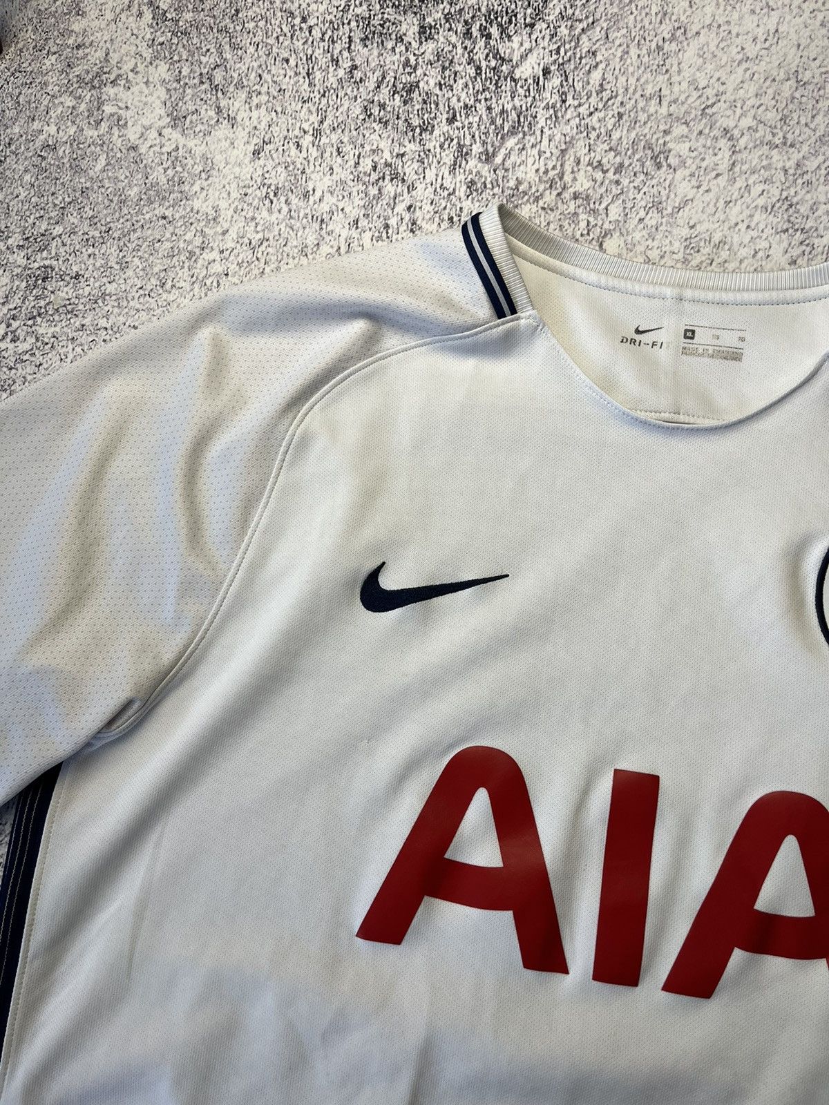 Nike TOTTENHAM HOTSPUR 2017/2018 HOME FOOTBALL SHIRT NIKE Size US XL / EU 56 / 4 - 10 Thumbnail