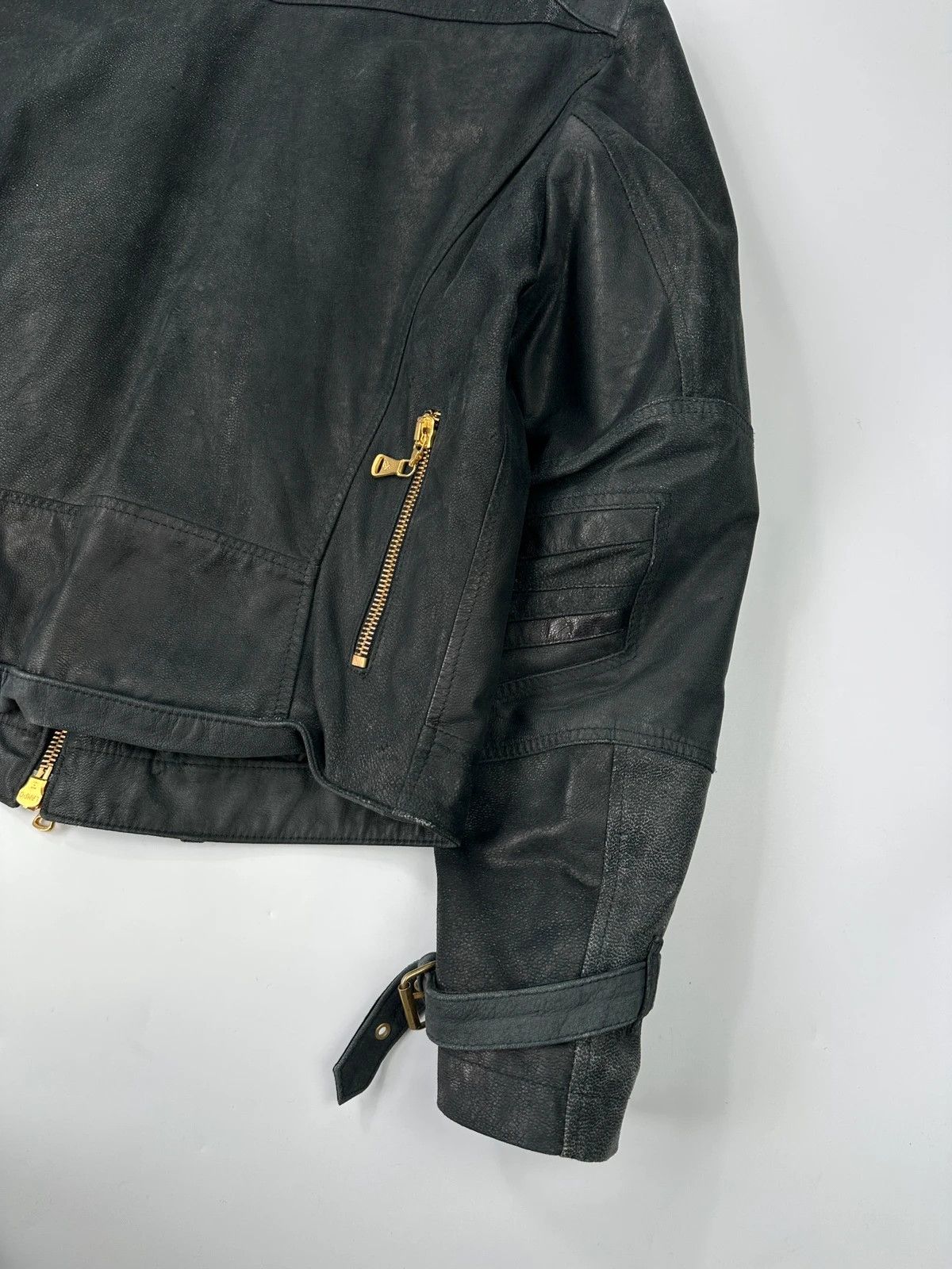 Gianfranco Ferre Gianfranco Ferre Black Leather Biker 6 Zip Padded Jacket Size US L / EU 52-54 / 3 - 9 Thumbnail