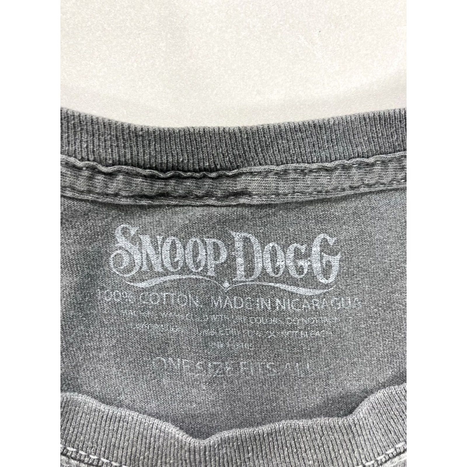 Etro Snoop Dogg Retro Graphic T-shirt Men XL Gray Short Sleeve Music Rap Size US XL / EU 56 / 4 - 6 Thumbnail