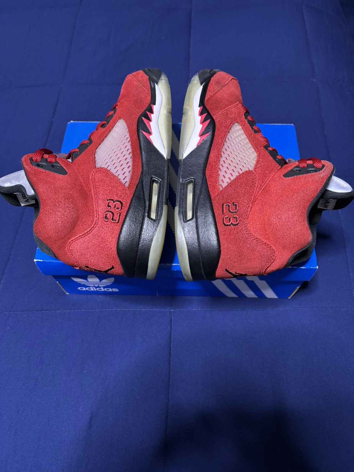 Jordan Brand Jordan 5 Retro Raging Bull 2021 Size 9 Size US 9 / EU 42 - 2 Thumbnail
