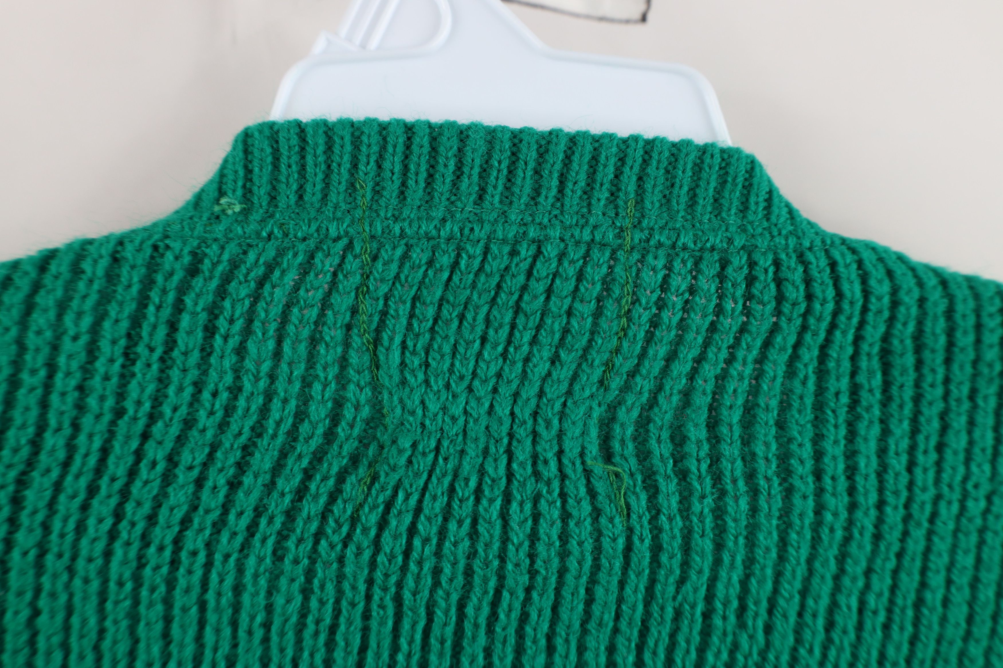 Vintage Vintage 70s Streetwear Blank Ribbed Knit V-Neck Sweater Size US XXL / EU 58 / 5 - 11 Thumbnail