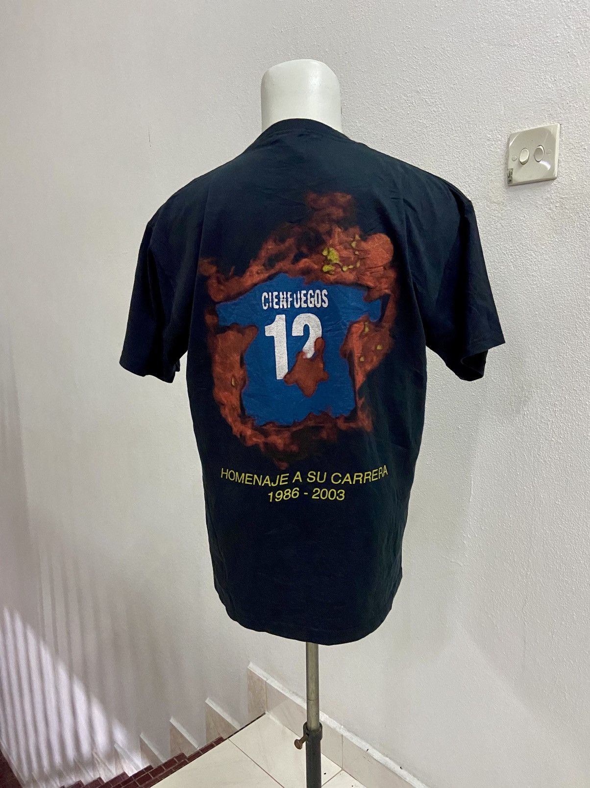 Vintage TRIBUTE TO MAURICIO CIENFUEGOS TEE Size US L / EU 52-54 / 3 - 6 Thumbnail