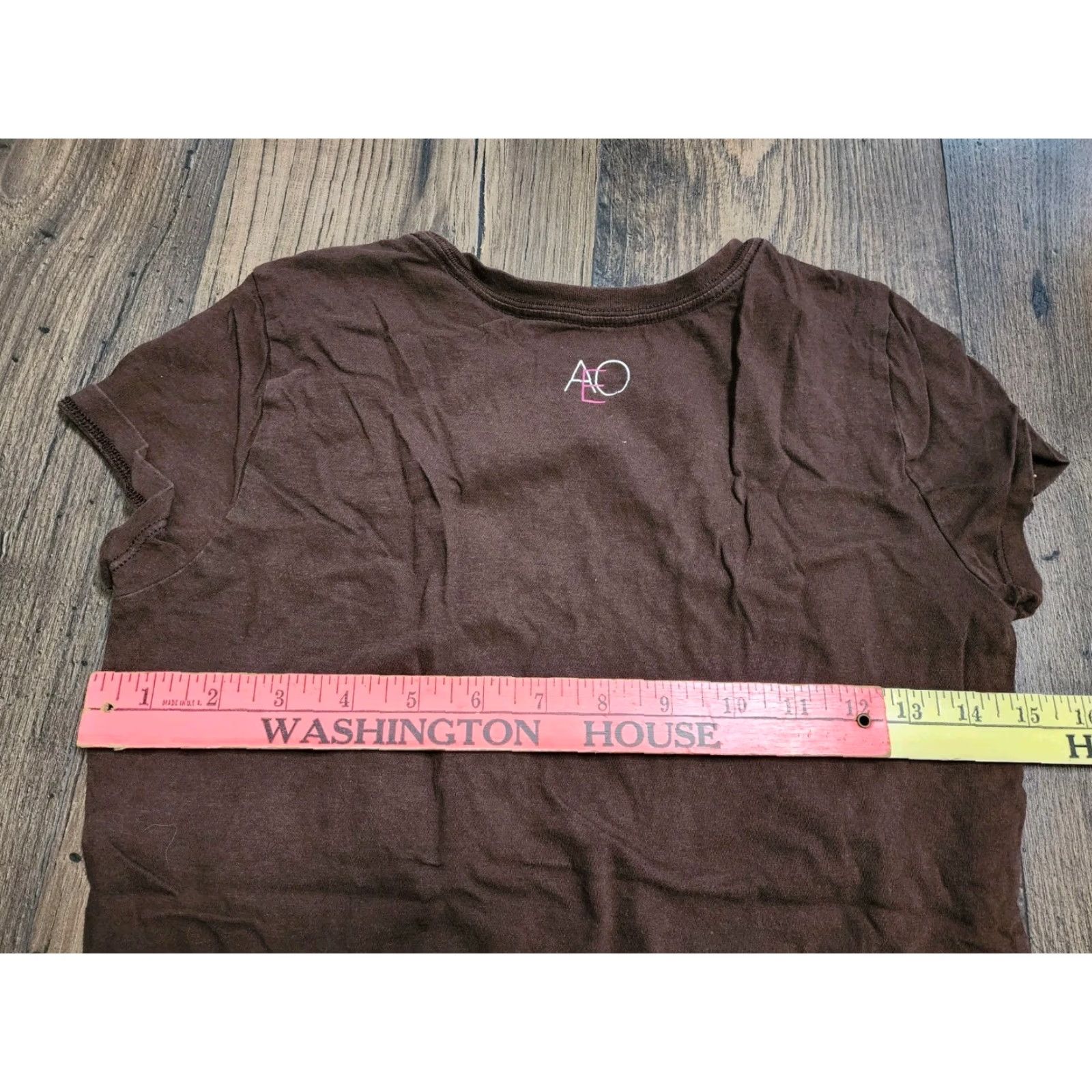 American Eagle Outfitters VINTAGE American Eagle Christmas T-Shirt Women’s Small Brown Cap Sleeve Glitter 2000s Size S / US 4 / IT 40 - 3 Thumbnail