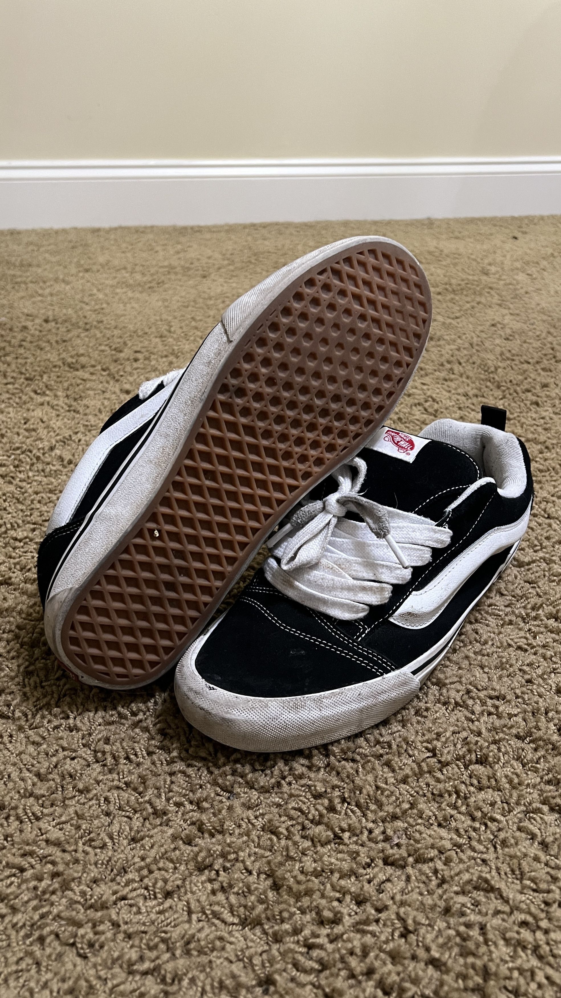 Vans Vans Old Skool Size US 12 / EU 45 - 1 Thumbnail