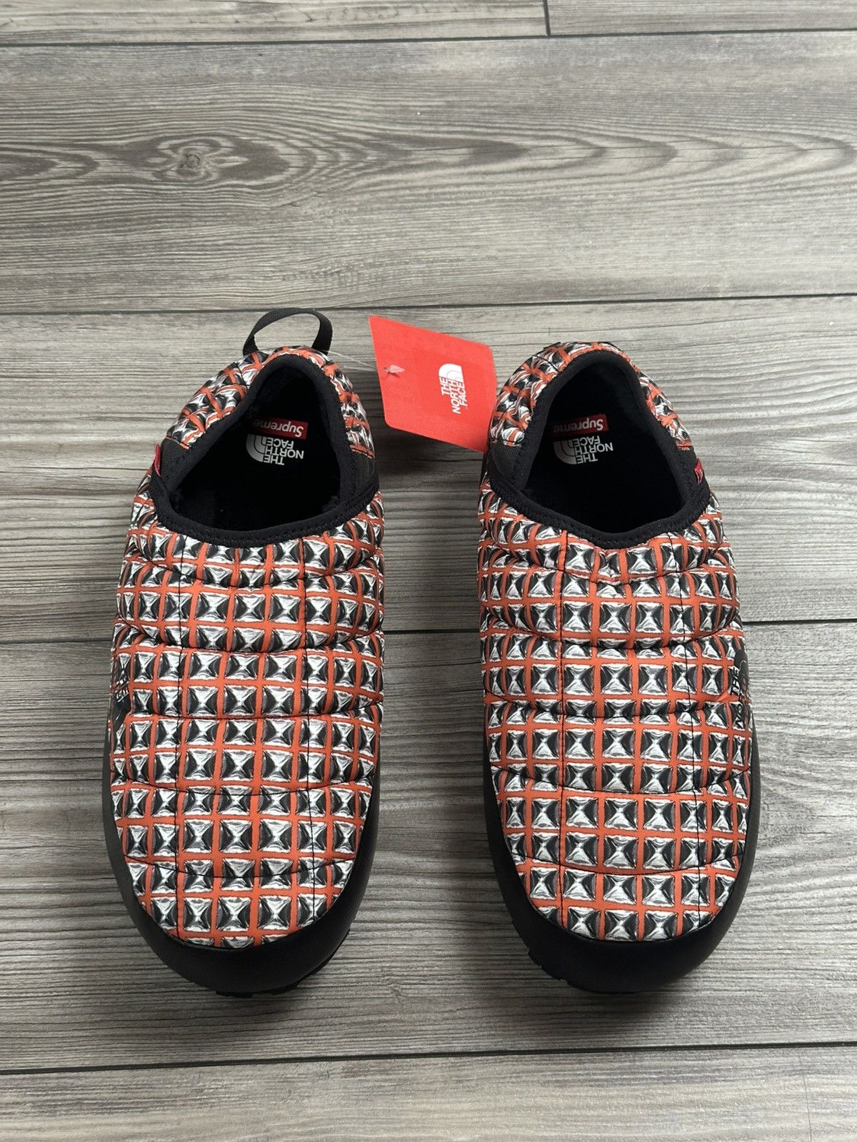 Supreme × The North Face Supreme x The North Face Studded Traction Mule Size US 11 / EU 44 - 2 Thumbnail
