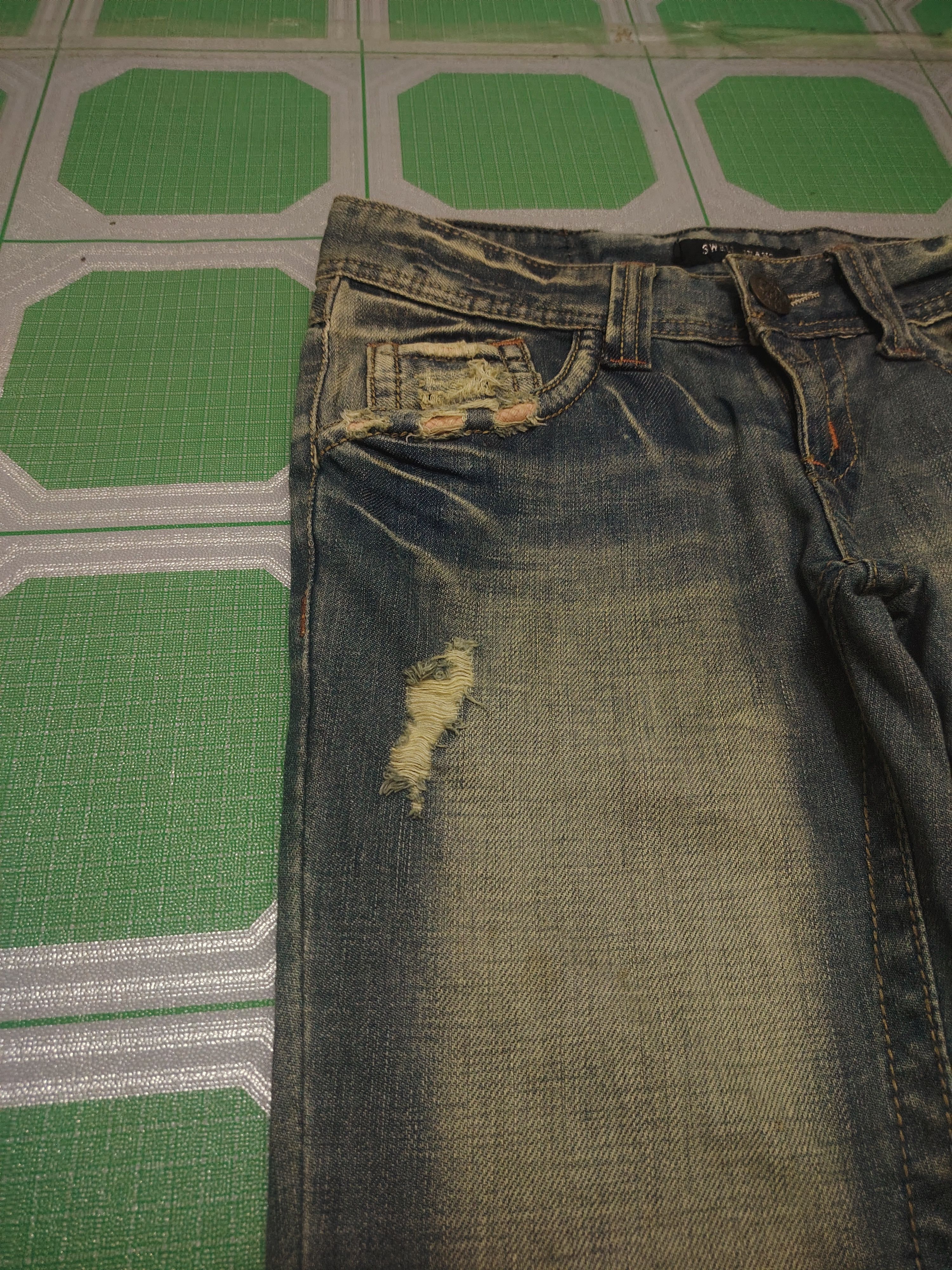 Hysteric Glamour Japanese Swell Jeans Flared Distressed Jeans Bootcut Size US 30 / EU 46 - 5 Thumbnail