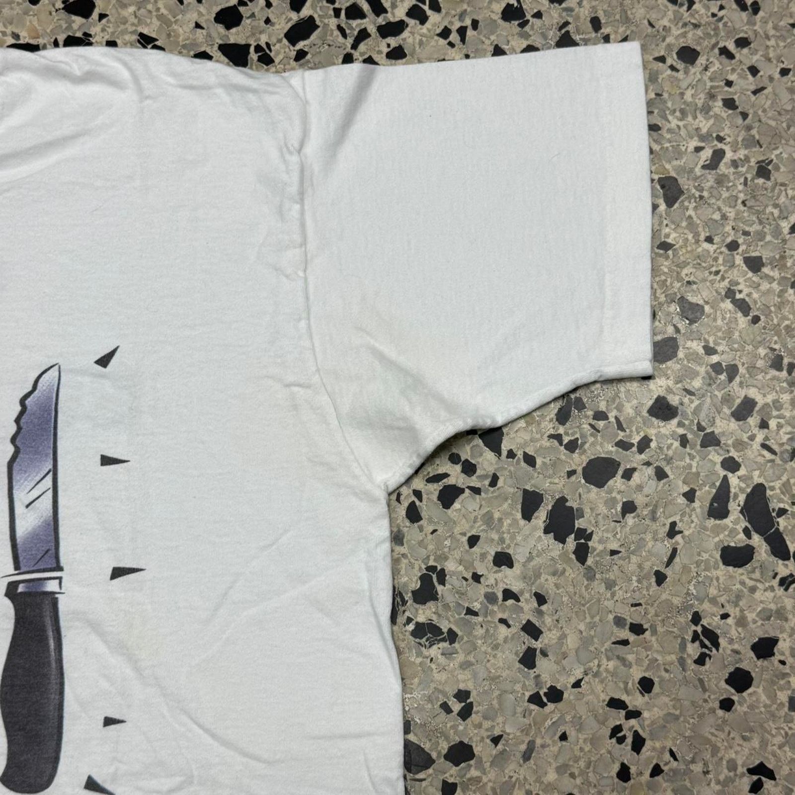 Fruit Of The Loom × Vintage VINTAGE 90S SINGLE STITCH CHILI’S BIG MOUTH BURGER PROMO TEE Size US XL / EU 56 / 4 - 3 Thumbnail