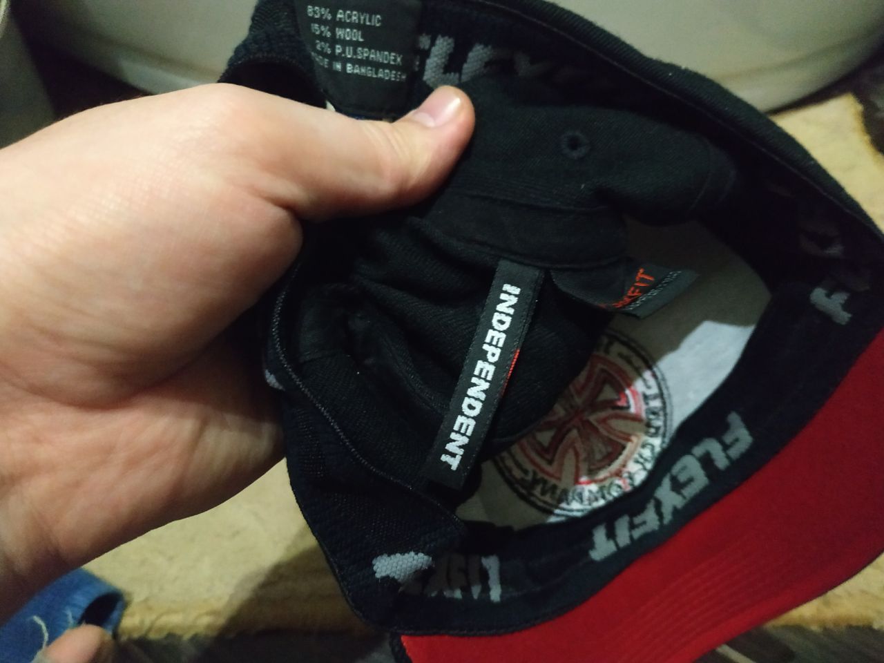 Italia Independent Independent Truck Co. Cross Logo Flexfit Hat Black/Red Size ONE SIZE - 6 Thumbnail
