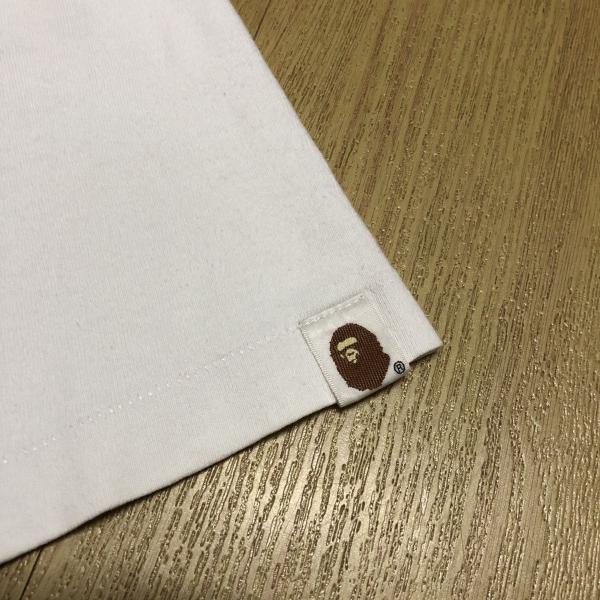 Bape A Bathing Ape Credit Card Hong Kong Exclusive Tshirts Size US L / EU 52-54 / 3 - 13 Thumbnail