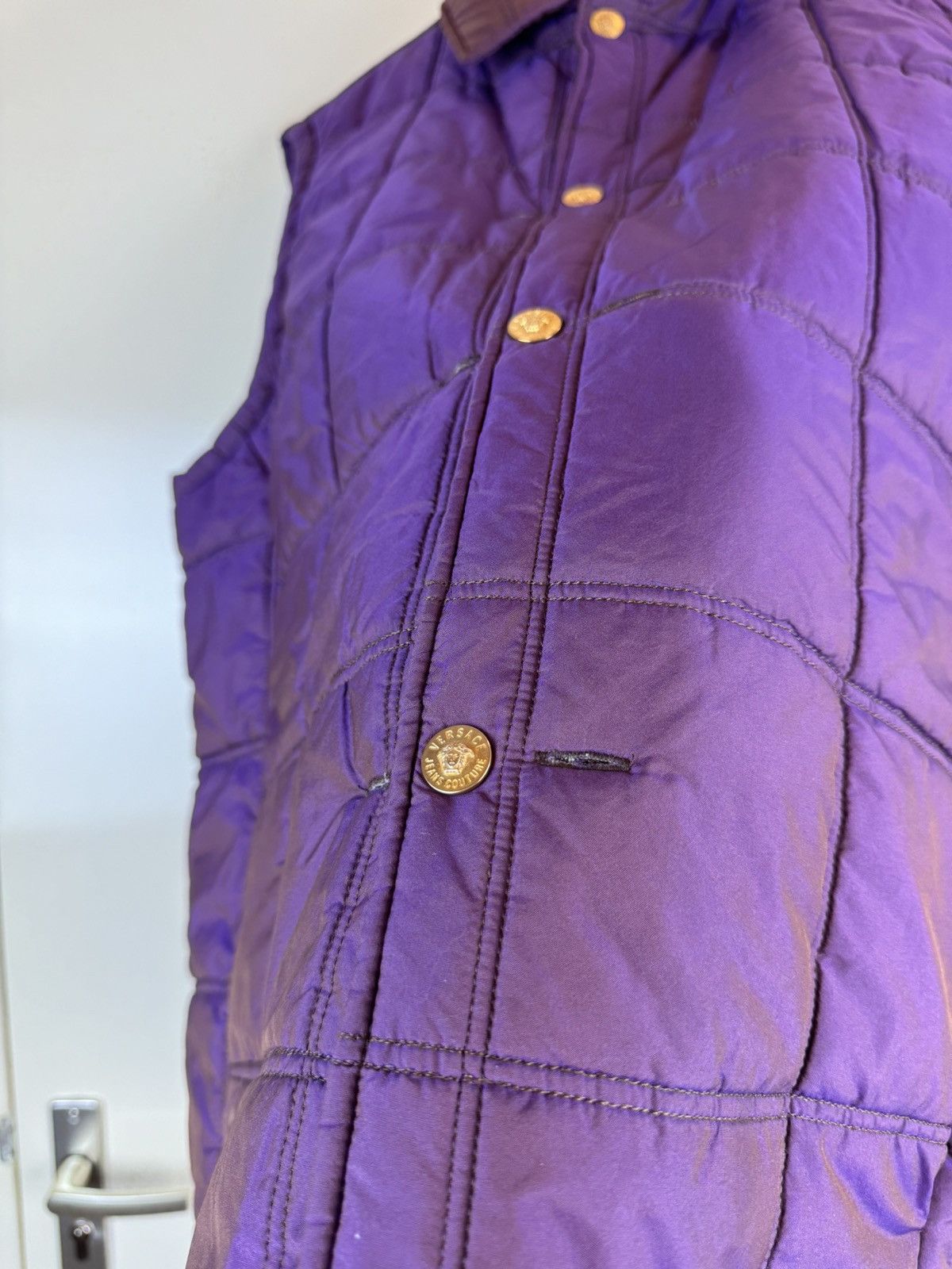 Versace Versace Vintage sleeveless quilted jacket unisex vest gilet Size US XL / EU 56 / 4 - 2 Thumbnail
