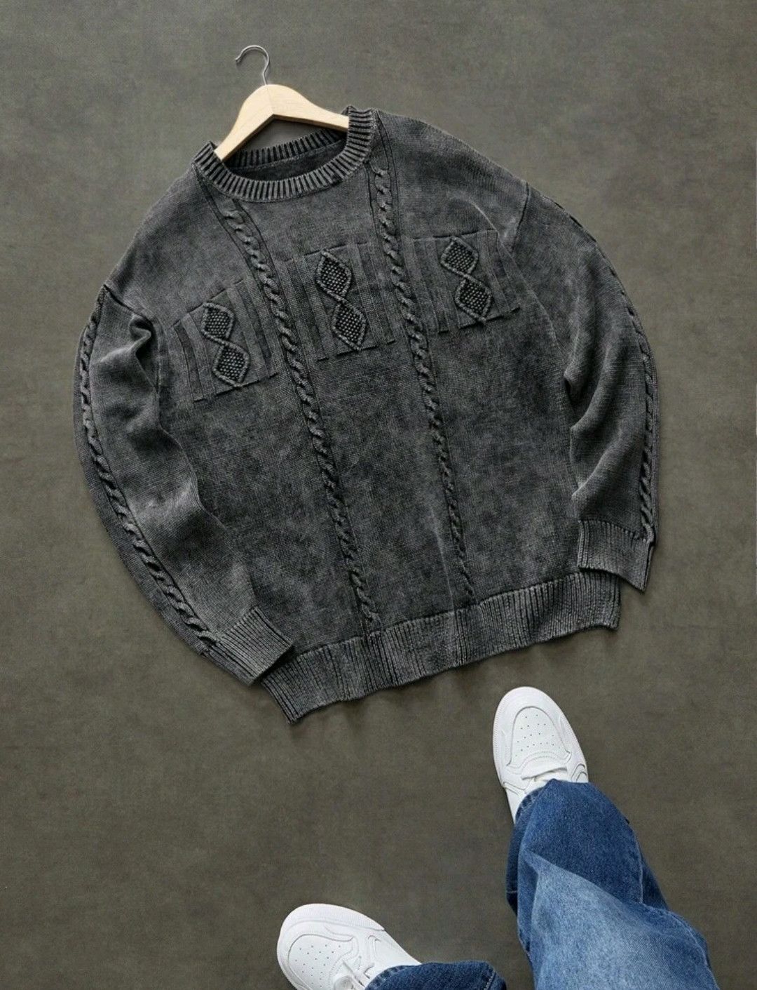 Japanese Brand × Vintage Spiral Knit Bold Faded Round Neck Sweater Vintage Size US L / EU 52-54 / 3 - 1 Thumbnail