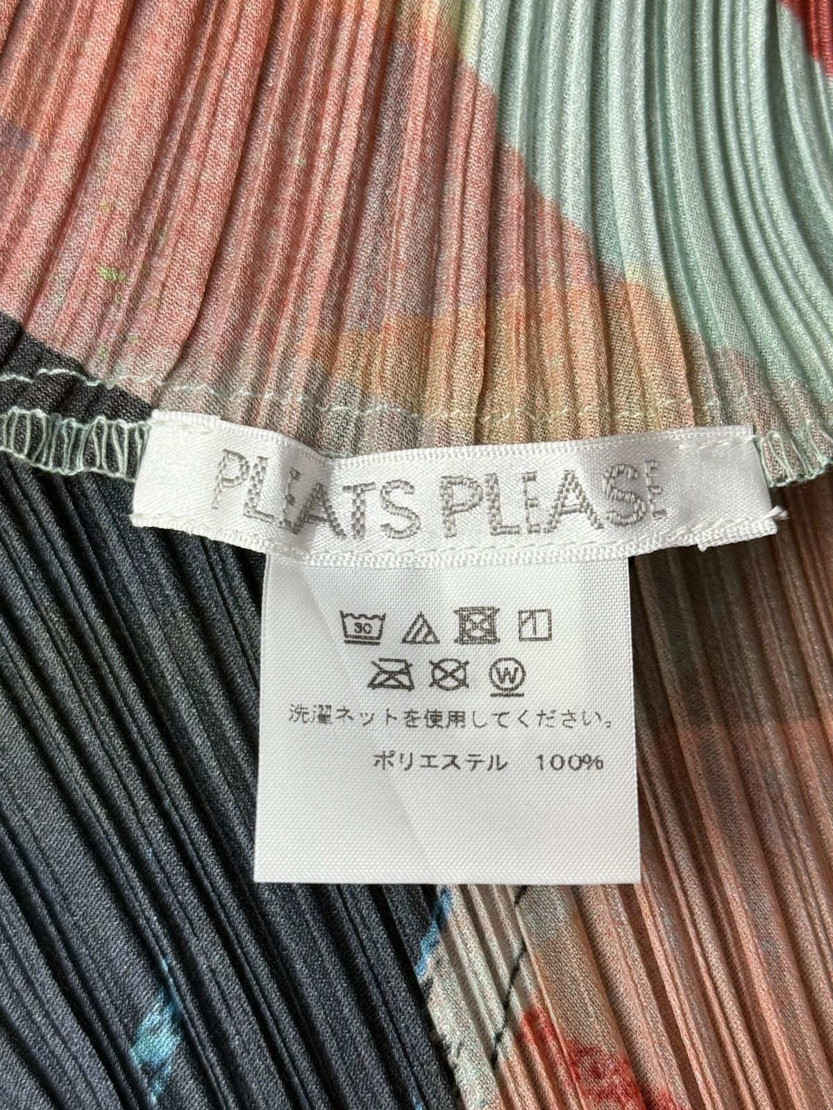 Pleats Please Issey Miyake Watermelon - colored ink - wash pleated tank top Size L / US 10 / IT 46 - 3 Thumbnail