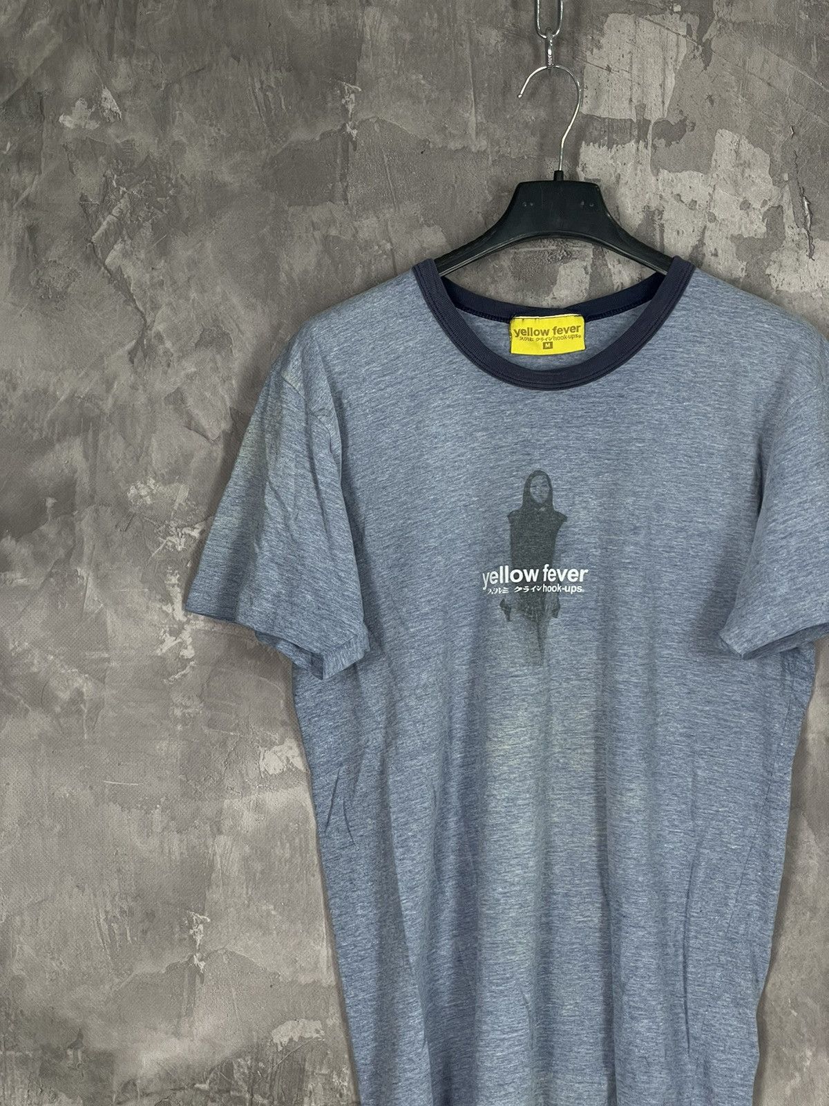Designer × Vintage Yellow Fever Y2K Streetwear Logo Vintage Retro T shirt Size US M / EU 48-50 / 2 - 3 Thumbnail