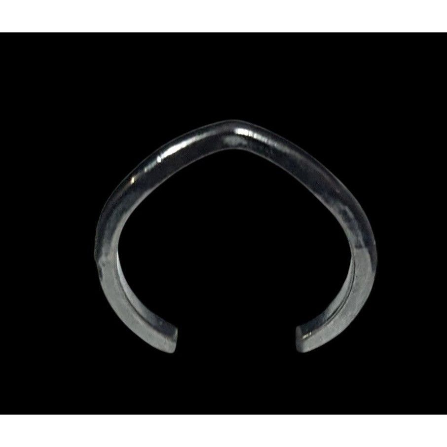 Other Minimalist Slight Chevron Silver Gunmetal Tone Ring Size 6 Size ONE SIZE - 11 Thumbnail