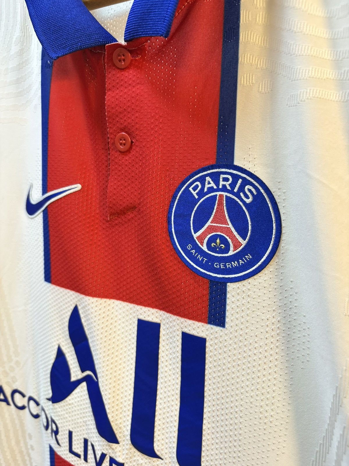 Nike 2020 Paris Saint-German Away Kit Player Version Size US L / EU 52-54 / 3 - 11 Thumbnail