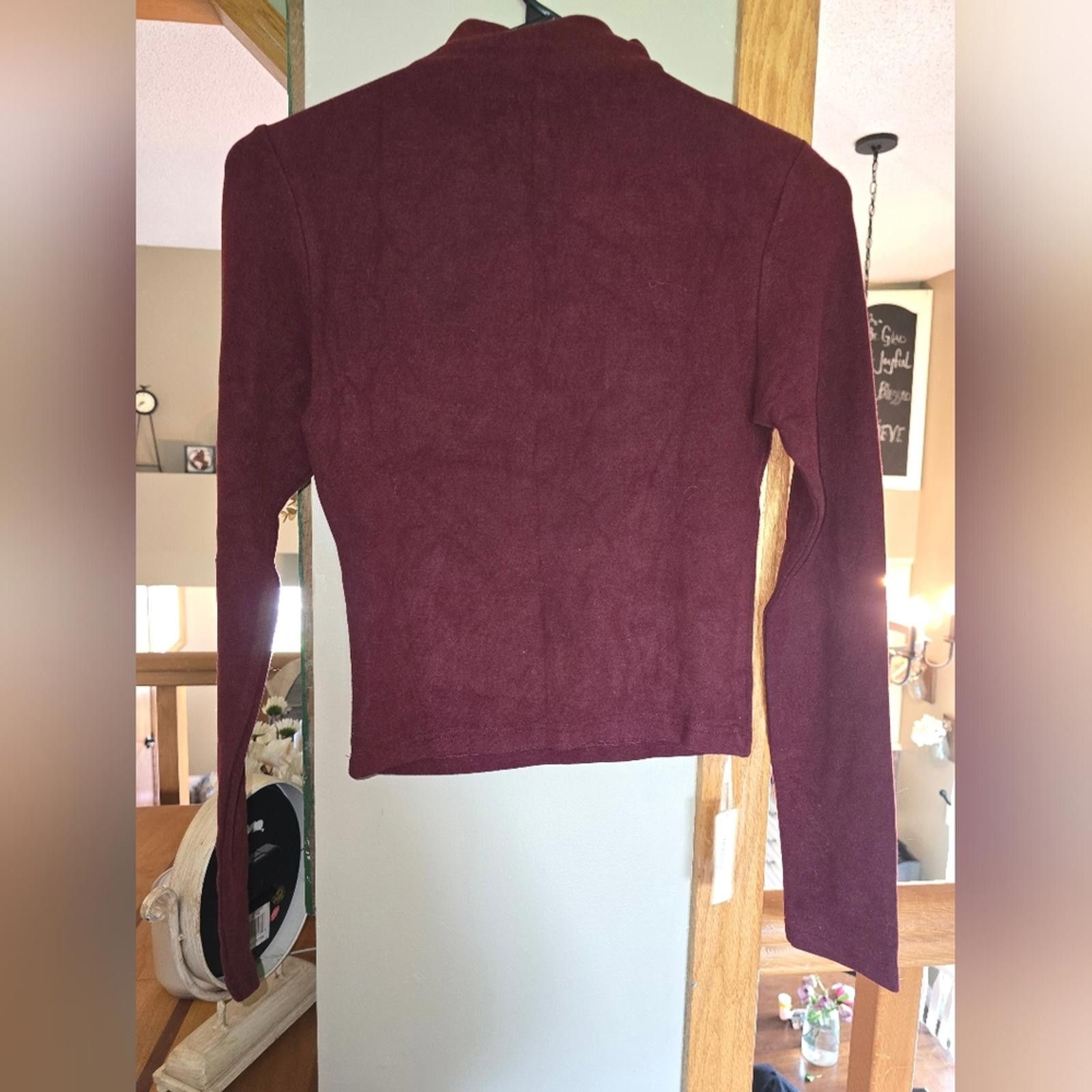 Designer OGL Mid Thermal Thermal Brushed Mock Neck Crop Top Size S / US 4 / IT 40 - 4 Thumbnail