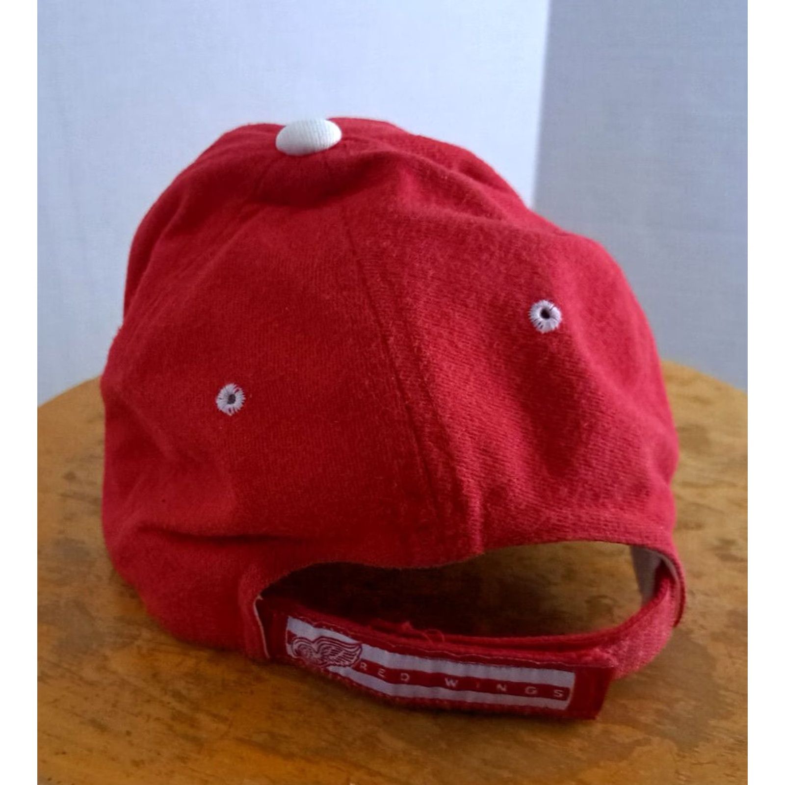 Vintage Twins Enterprise Detroit Red Wings Hockey Hat Adjustable Size Strap NHL Red Baseball Cap Mens Size ONE SIZE - 3 Thumbnail