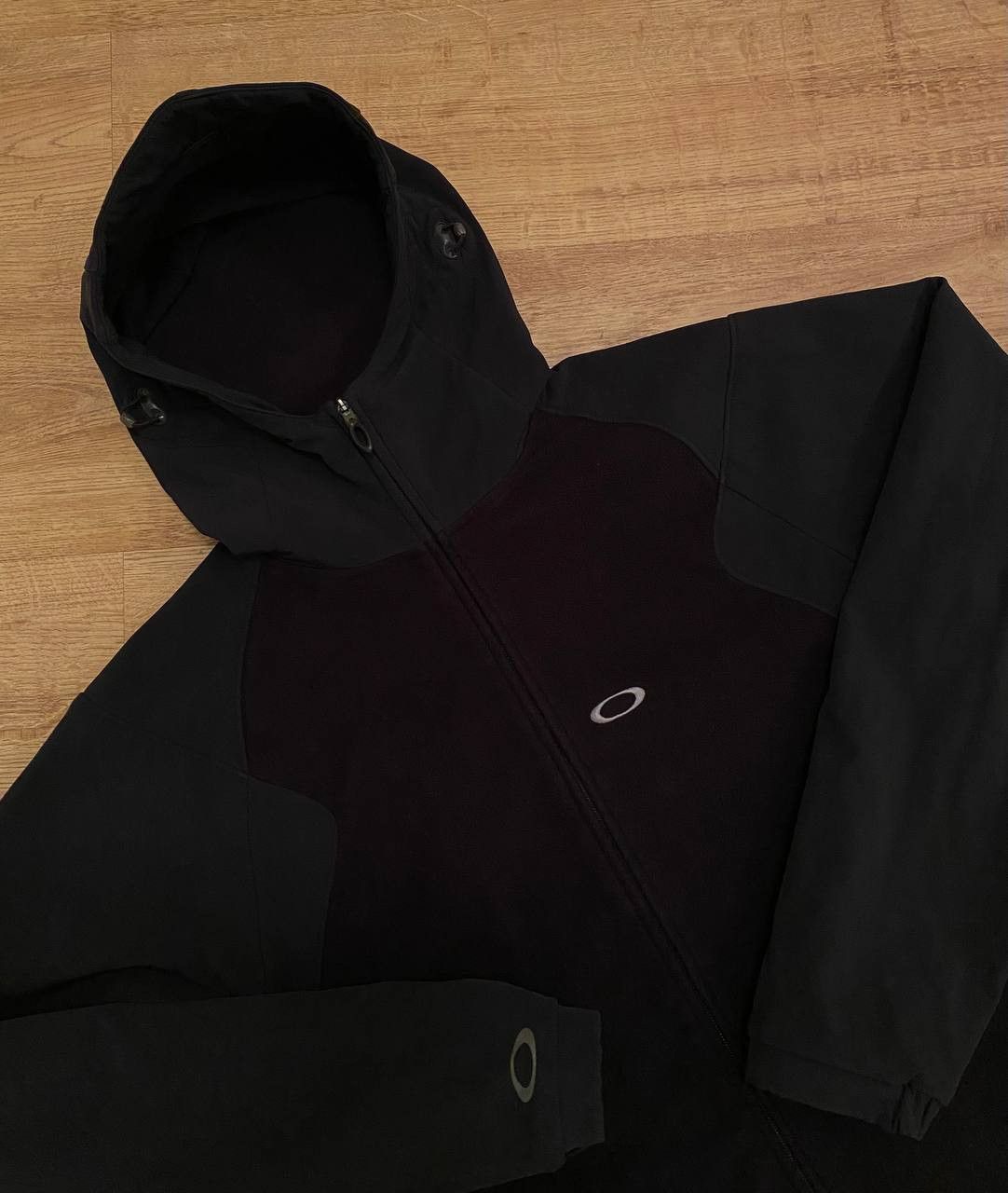 image of Oakley Softshell/fleece Jacket X Vintage in Black, Men's (Size Medium)