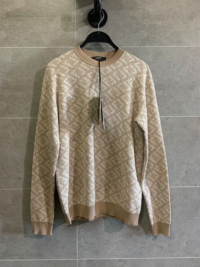 Fendi Fendi Wool Sweater with 3D Pattern Size US L / EU 52-54 / 3 - 4 Thumbnail
