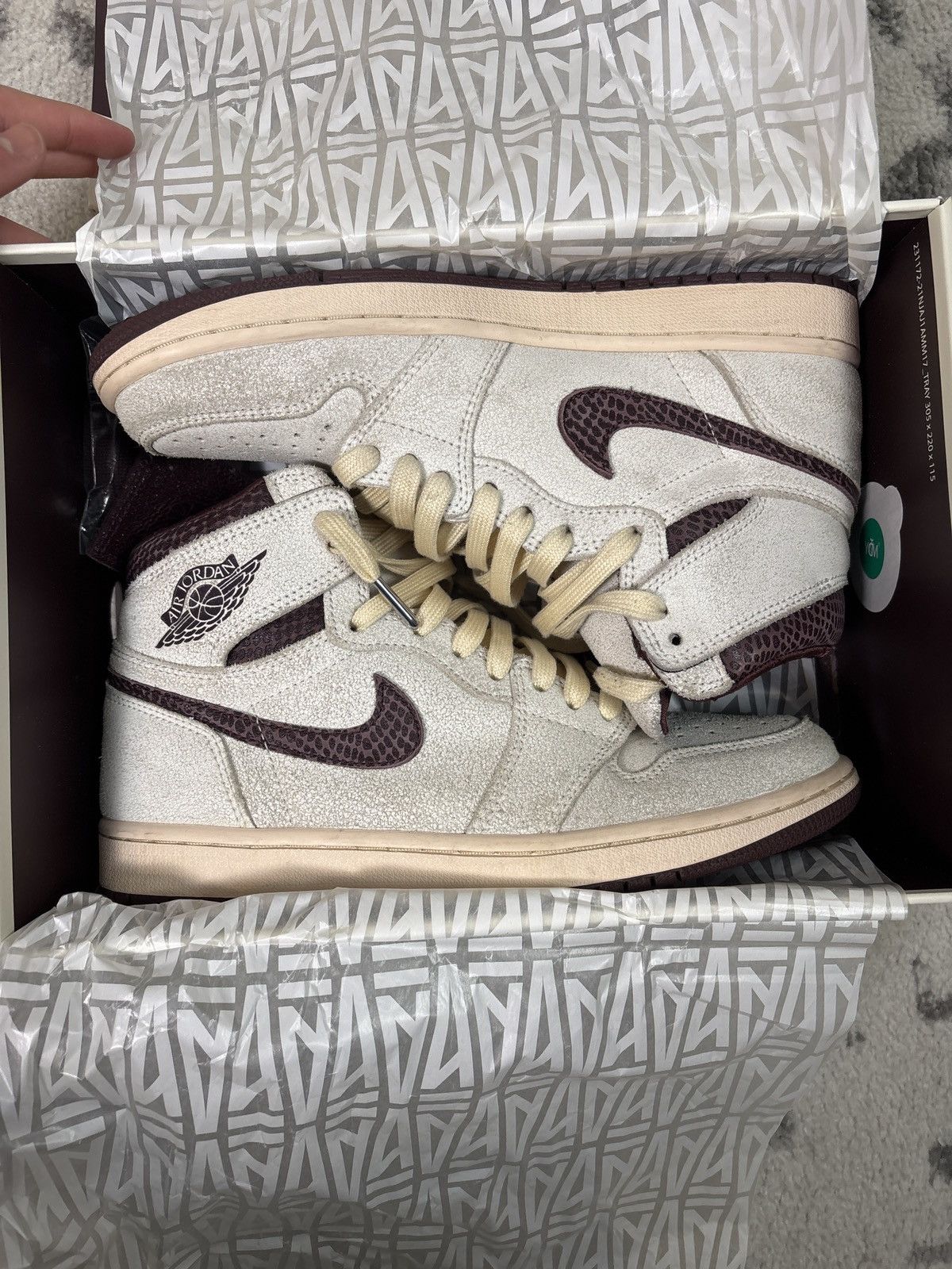 A Ma Maniere × Jordan Brand AIR JORDAN 1 A MA MANIERE Size US 9 / EU 42 - 9 Thumbnail