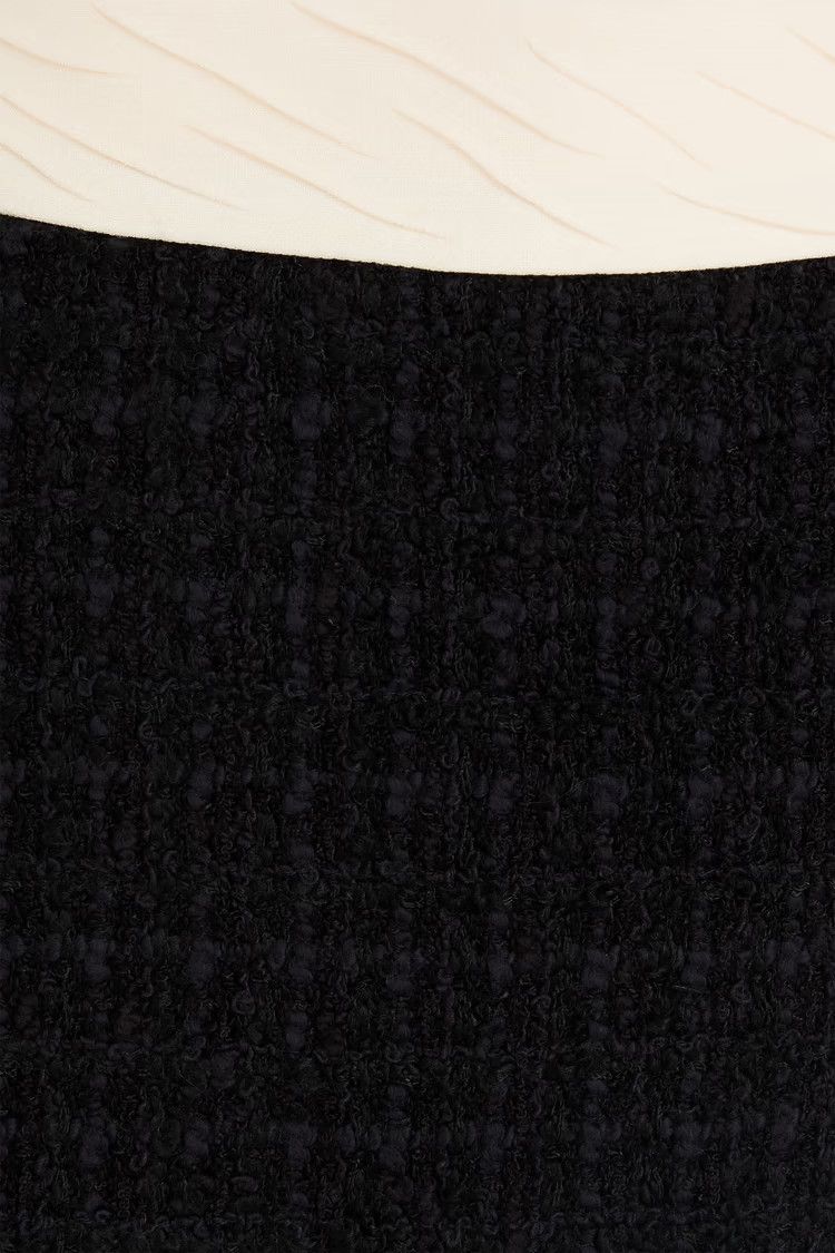 Valentino o1y0326 Mini Skirt in Black Size 26" / US 2 / IT 38 - 4 Thumbnail