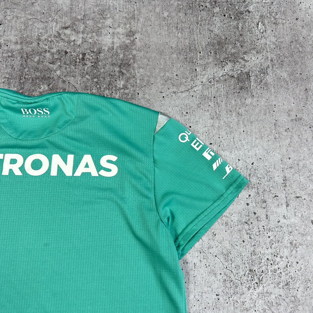 Mercedes-Benz Vintage Mercedes Benz AMG Petronas F1 Formula One Jersey Size US M / EU 48-50 / 2 - 10 Thumbnail