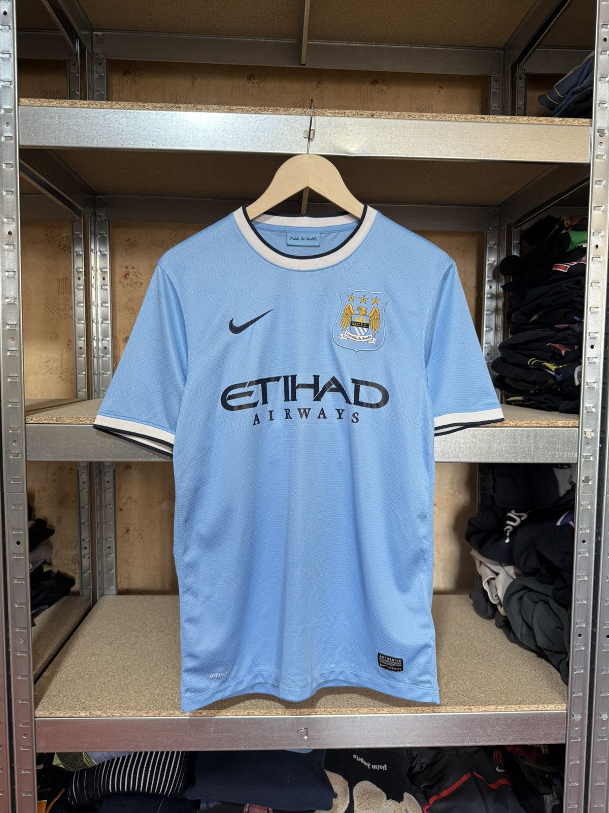Nike × Vintage Nike Manchester City 2013 2014 Home Football Soccer Jersey Size US S / EU 44-46 / 1 - 1 Thumbnail