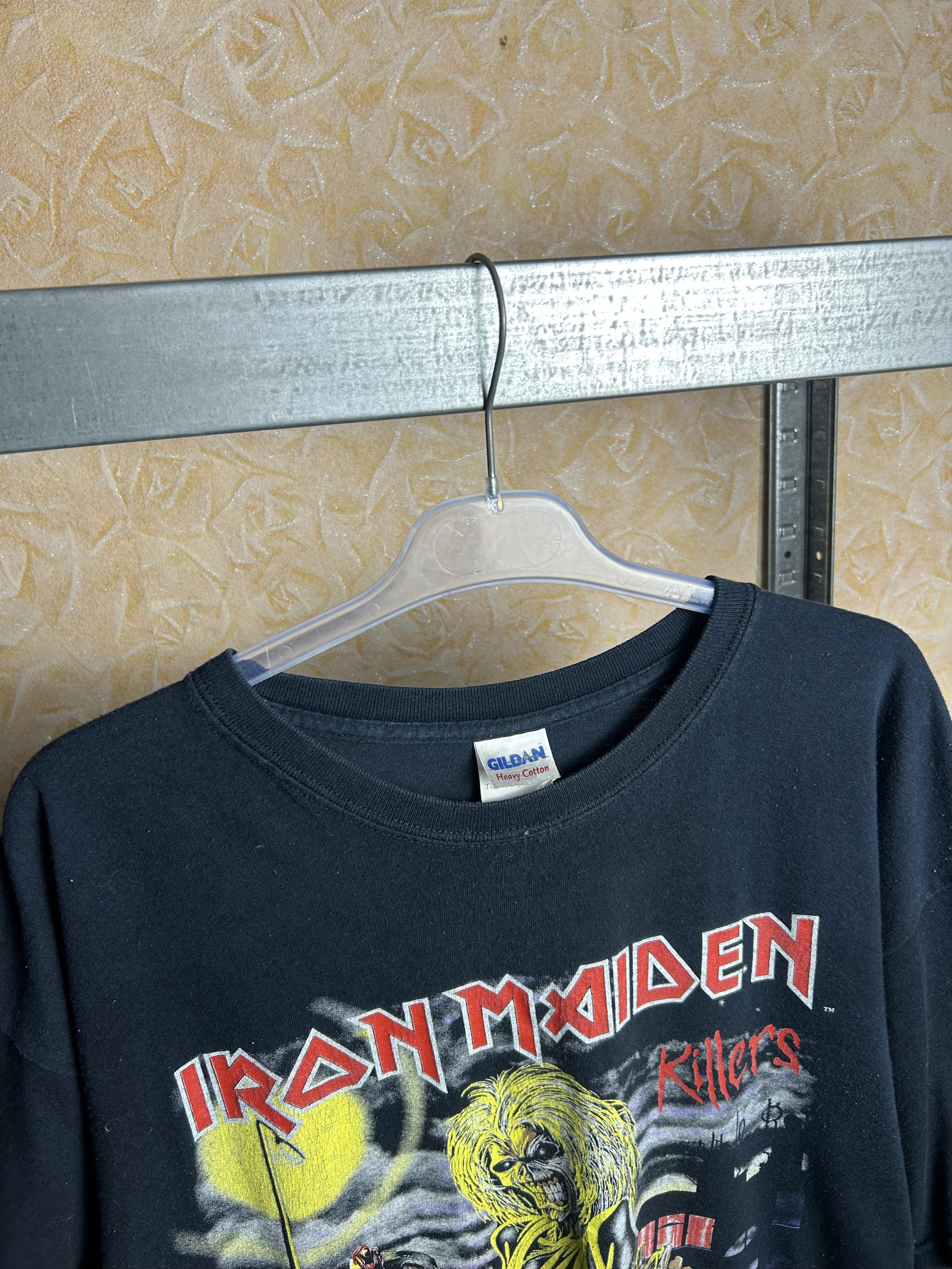 Band Tees Vintage 2000s Iron Maiden 1981 Print Rock Band T-shirt Size US XL / EU 56 / 4 - 4 Thumbnail