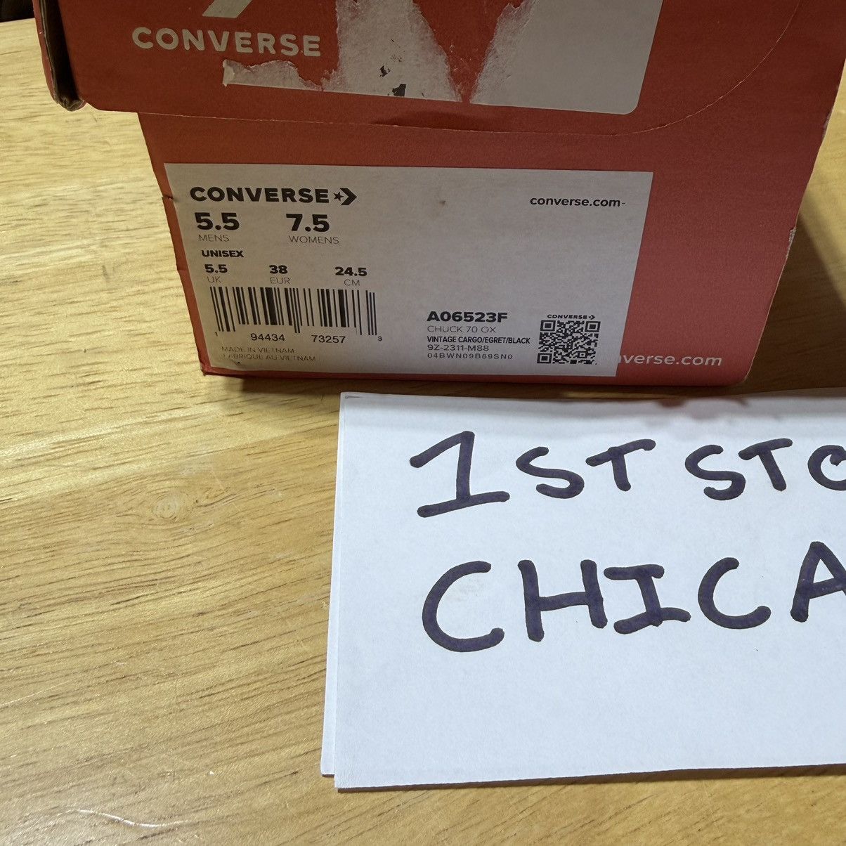 Converse Converse Chuck 70 Ox Low Vintage Cargo Egret Womens 7.5 NEW Size US 7.5 / IT 37.5 - 8 Thumbnail