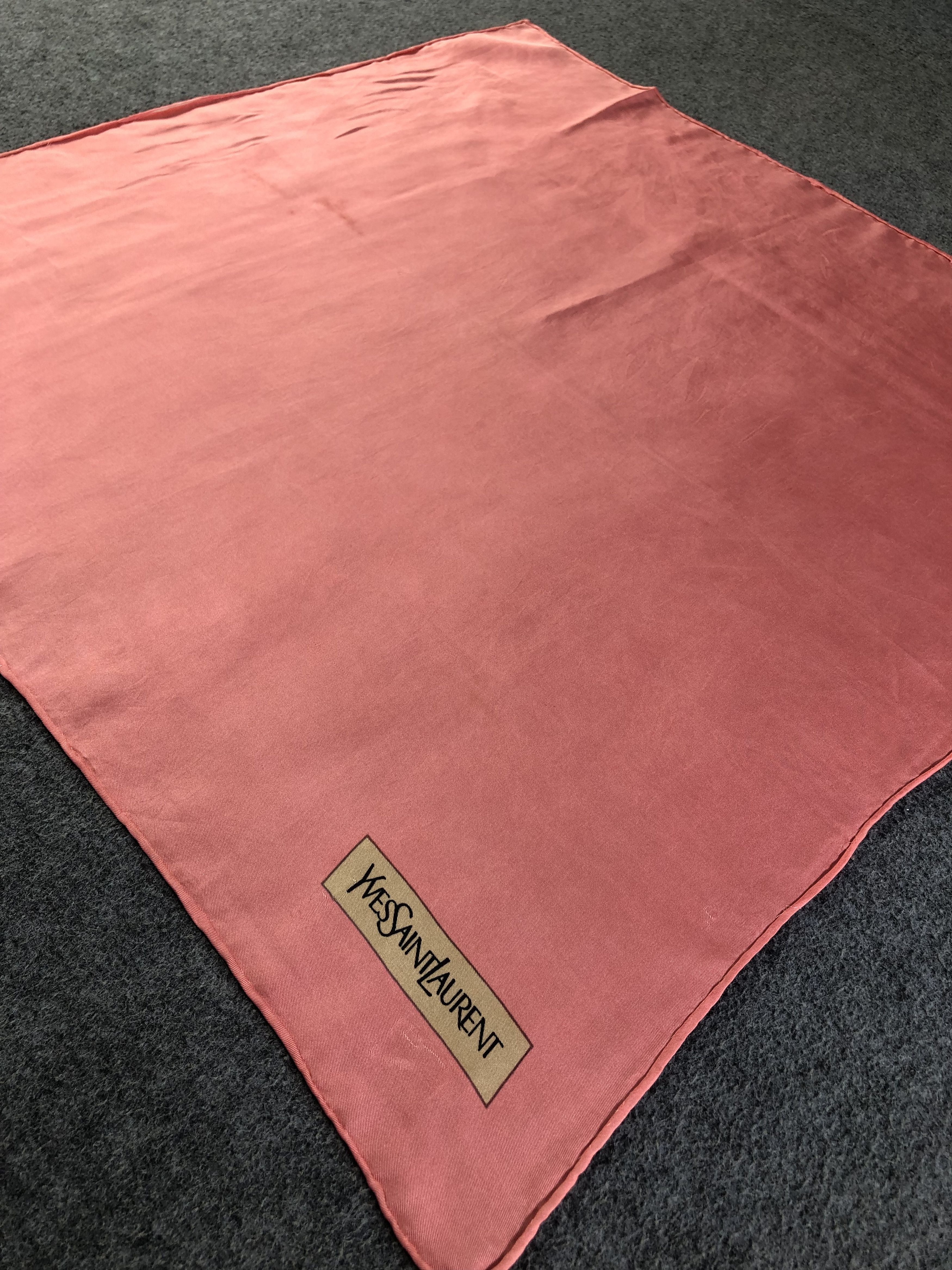 Yves Saint Laurent Yves Saint Laurent Handkerchief / Bandana / Neckerchief C359 Size ONE SIZE - 3 Thumbnail