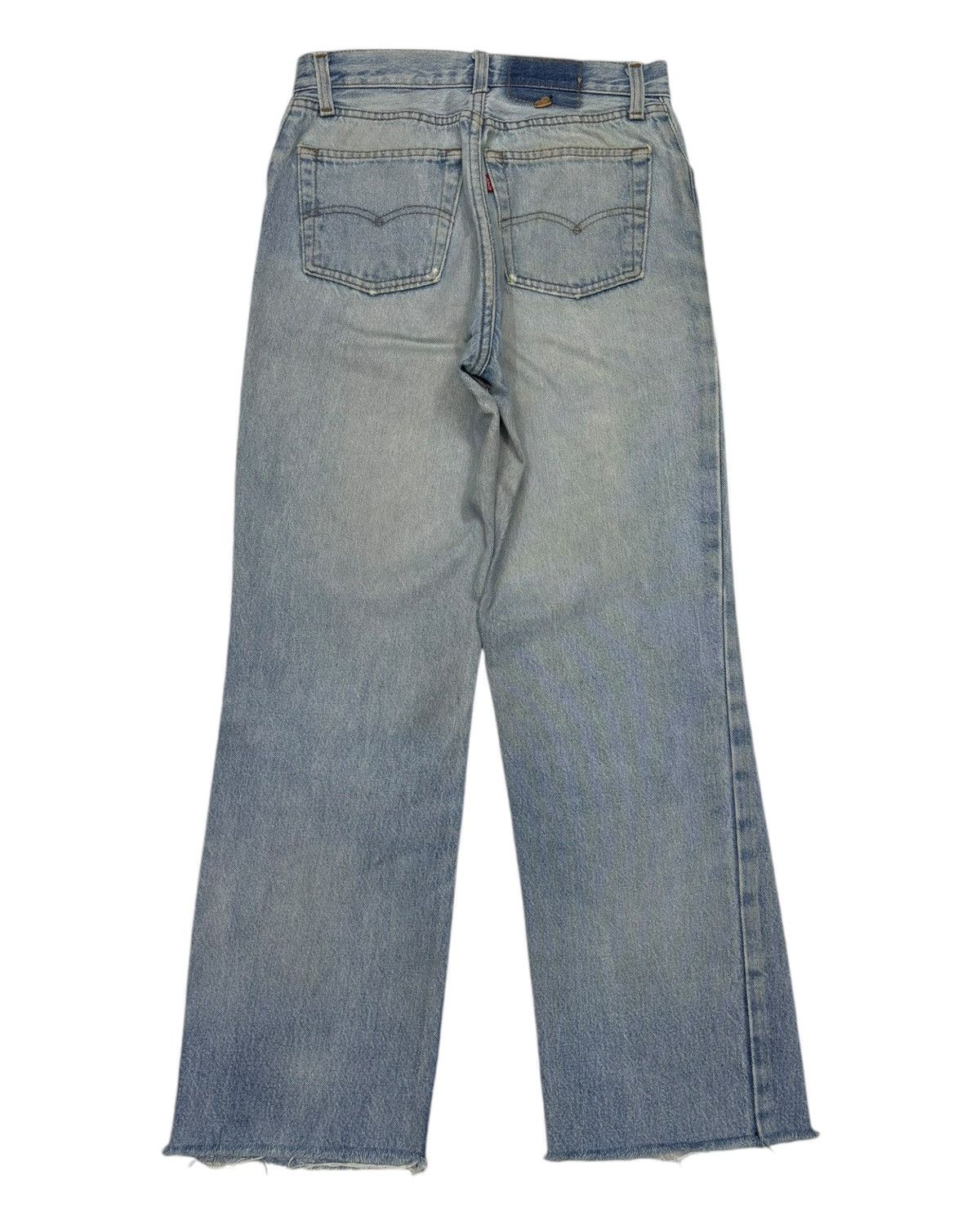 Levi's VINTAGE LEVIS 501 DISTRESSED DENIM RELEASE HEM JEANS Size 27" / US 4 / IT 40 - 8 Thumbnail