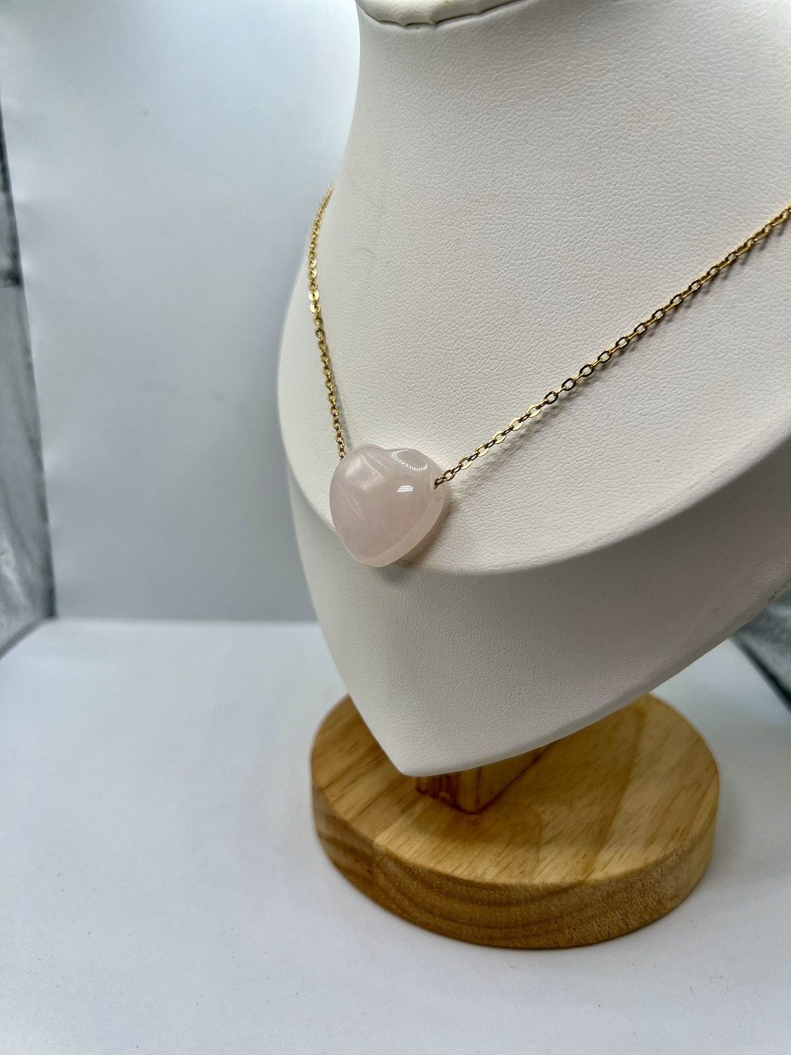 Jewelry Rose Quartz Heart Gold Chain Necklace Size ONE SIZE - 2 Thumbnail