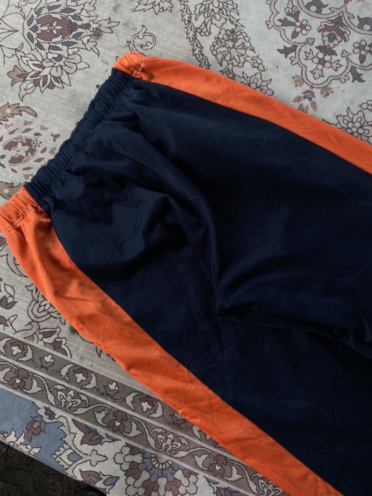 Carhartt Wip × Nike VINTAGE NIKE 90S BAGGY NYLON WIDE LEG SWOOSH TRACK PANTS Y2K Size US 26 / EU 42 - 11 Thumbnail